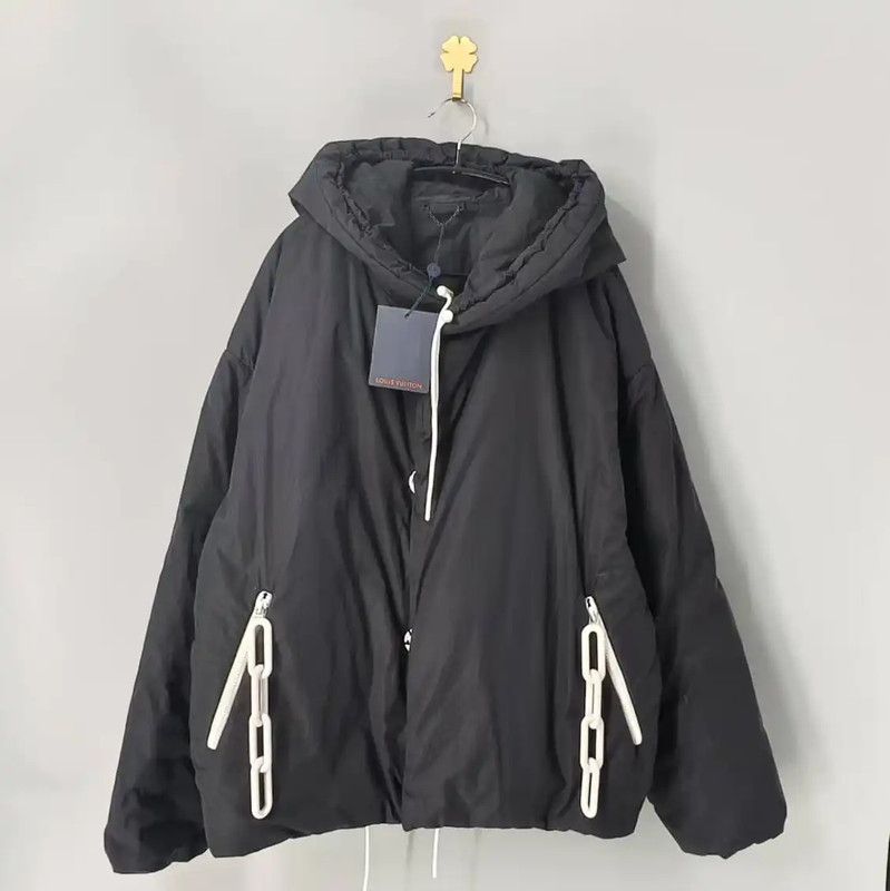 Louis Vuitton Louis Vuitton Black Men's Outerwear 0089 Size US S / EU 44-46 / 1 - 1 Thumbnail