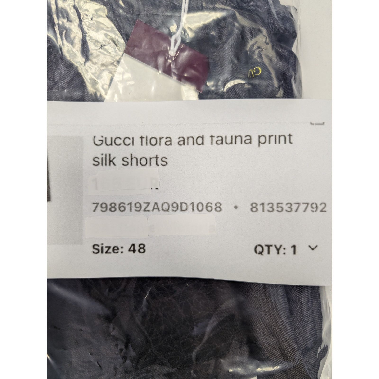 Gucci o1rshd1 Flora & Fauna Print Silk Shorts in Anthracite Gray Size US 32 / EU 48 - 24 Thumbnail