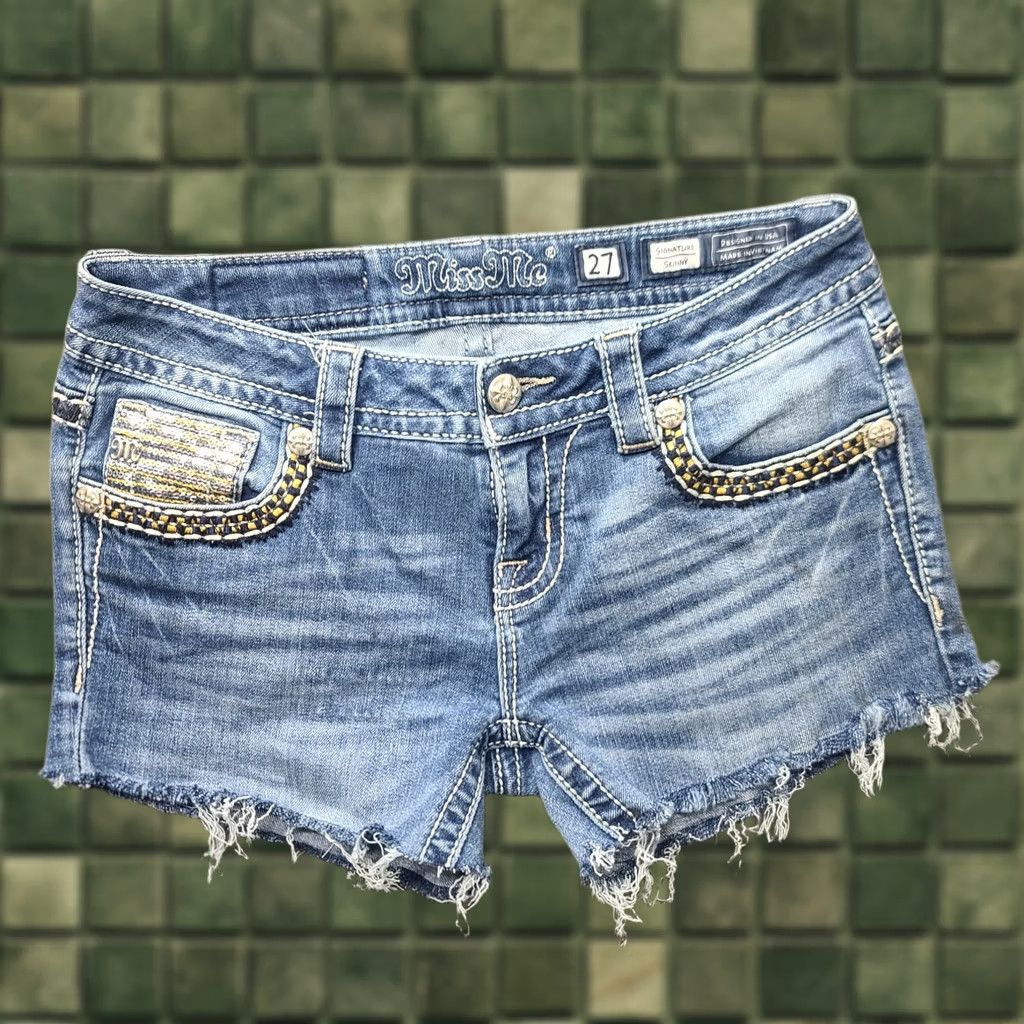 Miss Me Miss Me Cut Off Shorts Womens 27 Regular Low Rise Distressed Stretch Denim Blue 5-Pocket Size 27" / US 4 / IT 40 - 1 Thumbnail