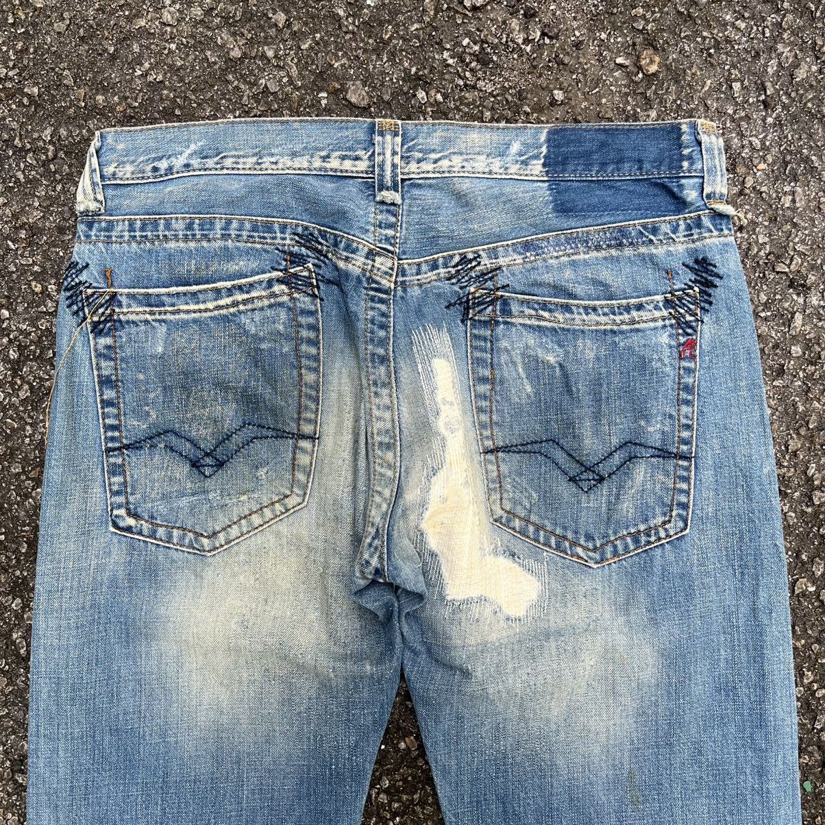 Replay Vintage Replay Distressed Jeans Fly Button Denim Faded Blue Size US 32 / EU 48 - 15 Thumbnail