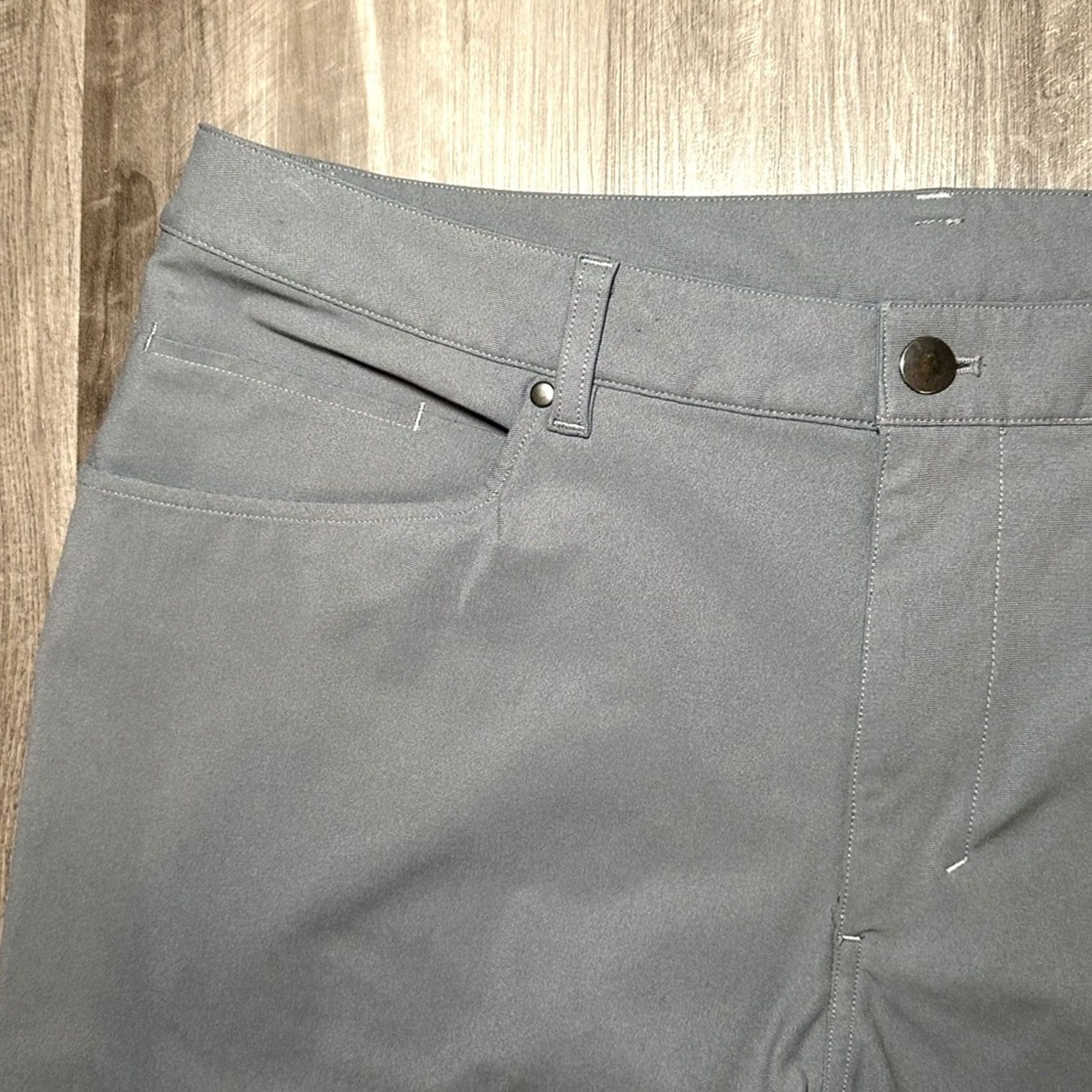Lululemon Lululemon ABC Classic Fit Warpstreme 5 Pocket Pants - 36 Men Regular Gray Chino Inseam 31 Length 40 MS8798 Size US 36 / EU 52 - 6 Thumbnail