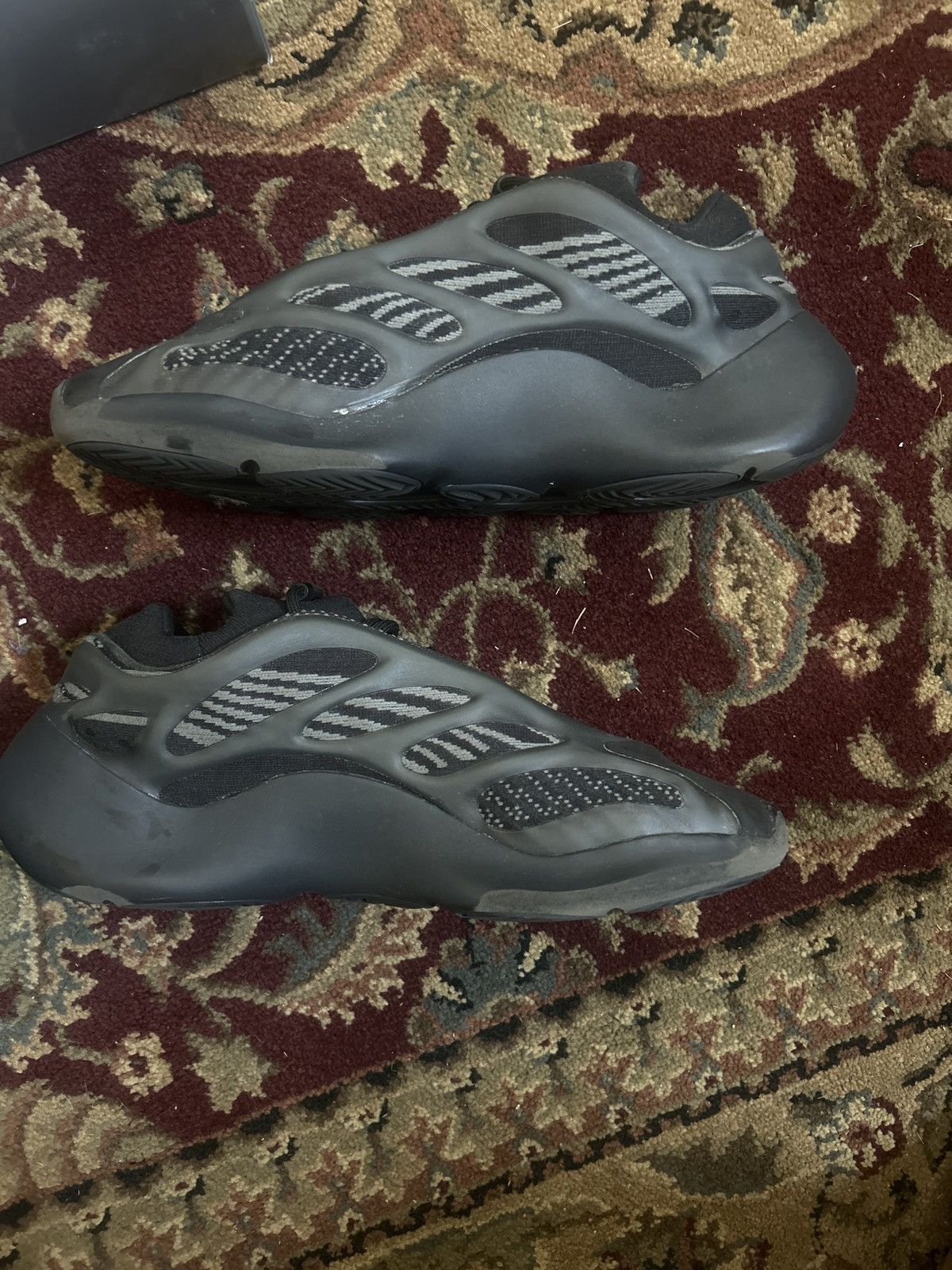 Yeezy Yeezy 700 v3 Size US 12 / EU 45 - 2 Thumbnail