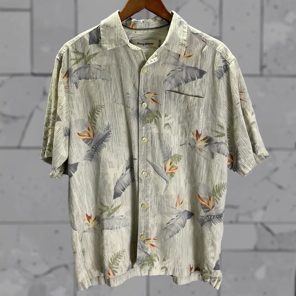 Tommy Bahama Tommy Bahama Hawaiian Shirt Mens M 100% Silk Floral Print Multicolor Short Sleeve Button-Up Size US M / EU 48-50 / 2 - 1 Thumbnail
