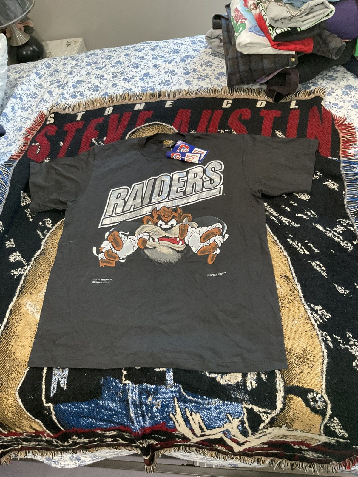 Vintage Los Angeles Raiders Tasmanian devil shirt xl nwt