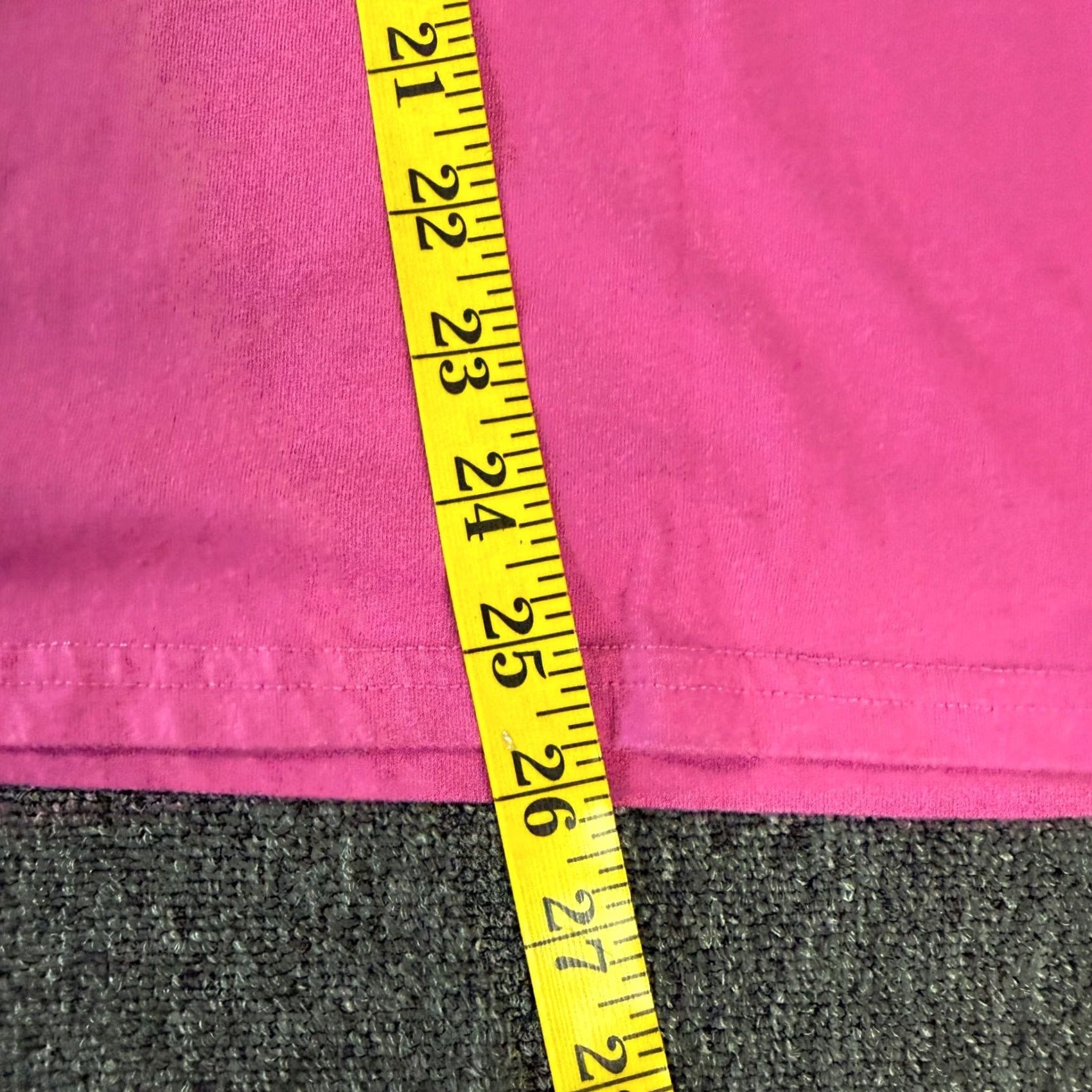 Vintage VINTAGE Frida Kahlo Pink Latino Heritage Short Sleeve Graphic Tee Small Womens T-Shirt Size 28" / US 6 / IT 42 - 4 Thumbnail