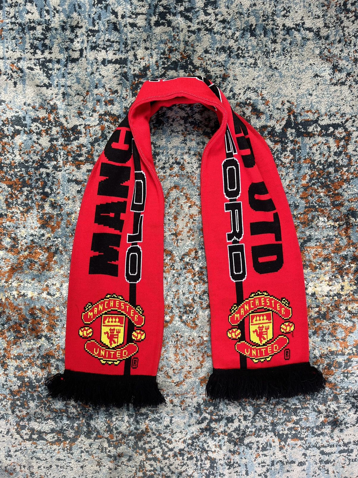 Vintage Vintage y2k Manchester United old trafford official scarf Size ONE SIZE - 2 Thumbnail