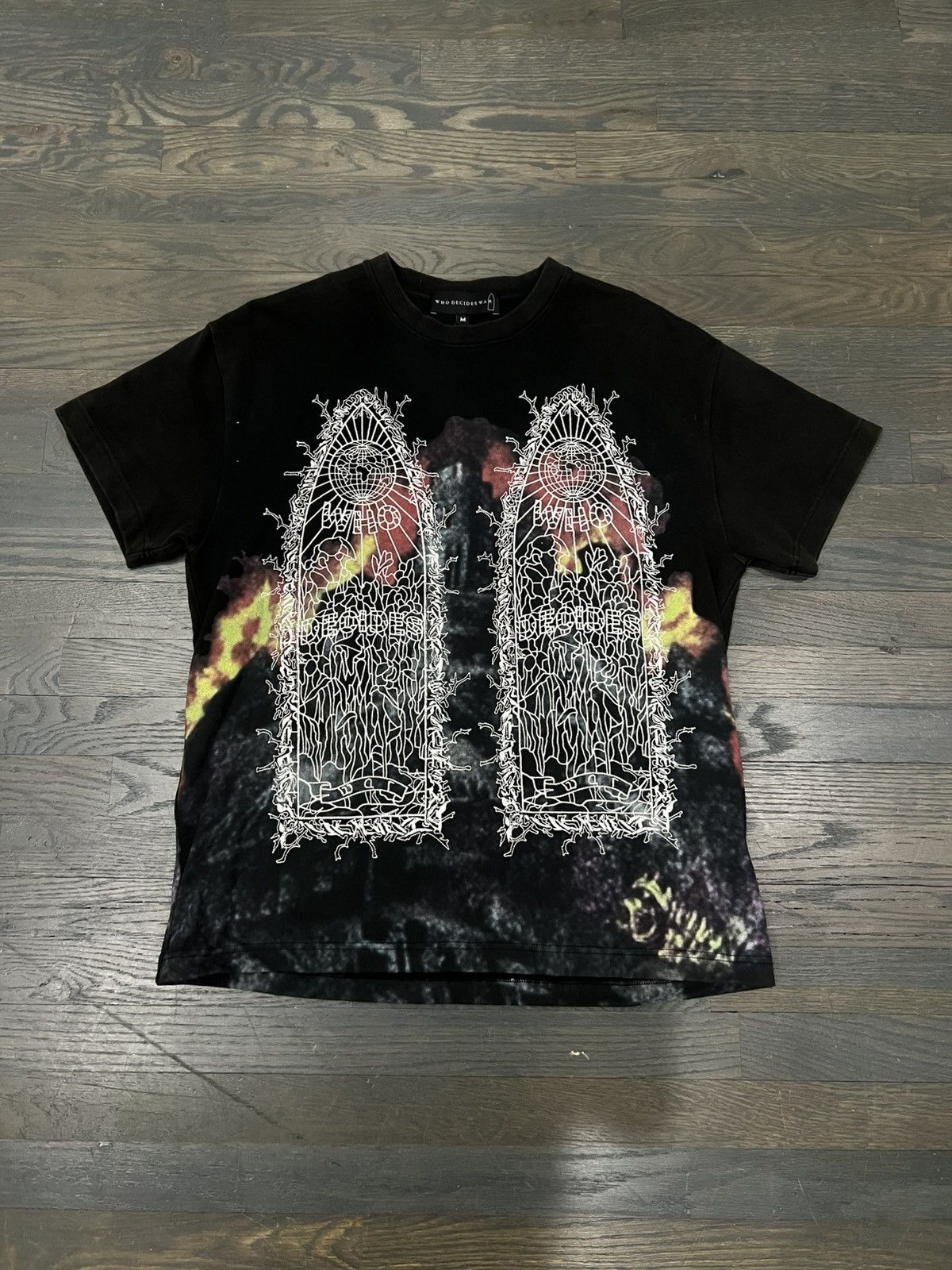 Who Decides War Flame theory tee Size US M / EU 48-50 / 2 - 1 Thumbnail