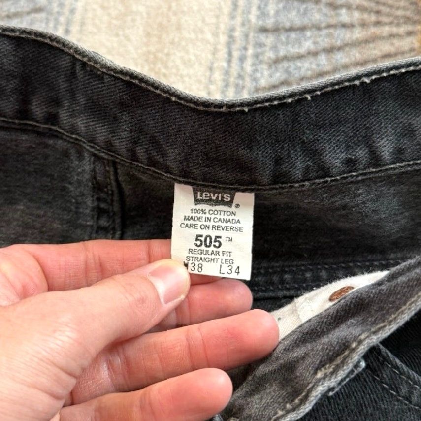 Levi's VINTAGE Levi’s 505 Black Denim Jeans Men Regular Straight 38x33 / 38 BLACK 90s Y2K Men Size US 38 / EU 54 - 3 Thumbnail
