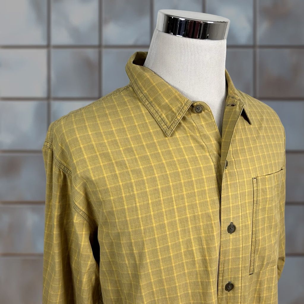 Levi's VINTAGE Levi's Silvertab Shirt Yellow Plaid Button Front Large Adult Mens 100% Cotton Y2K Size US L / EU 52-54 / 3 - 1 Thumbnail
