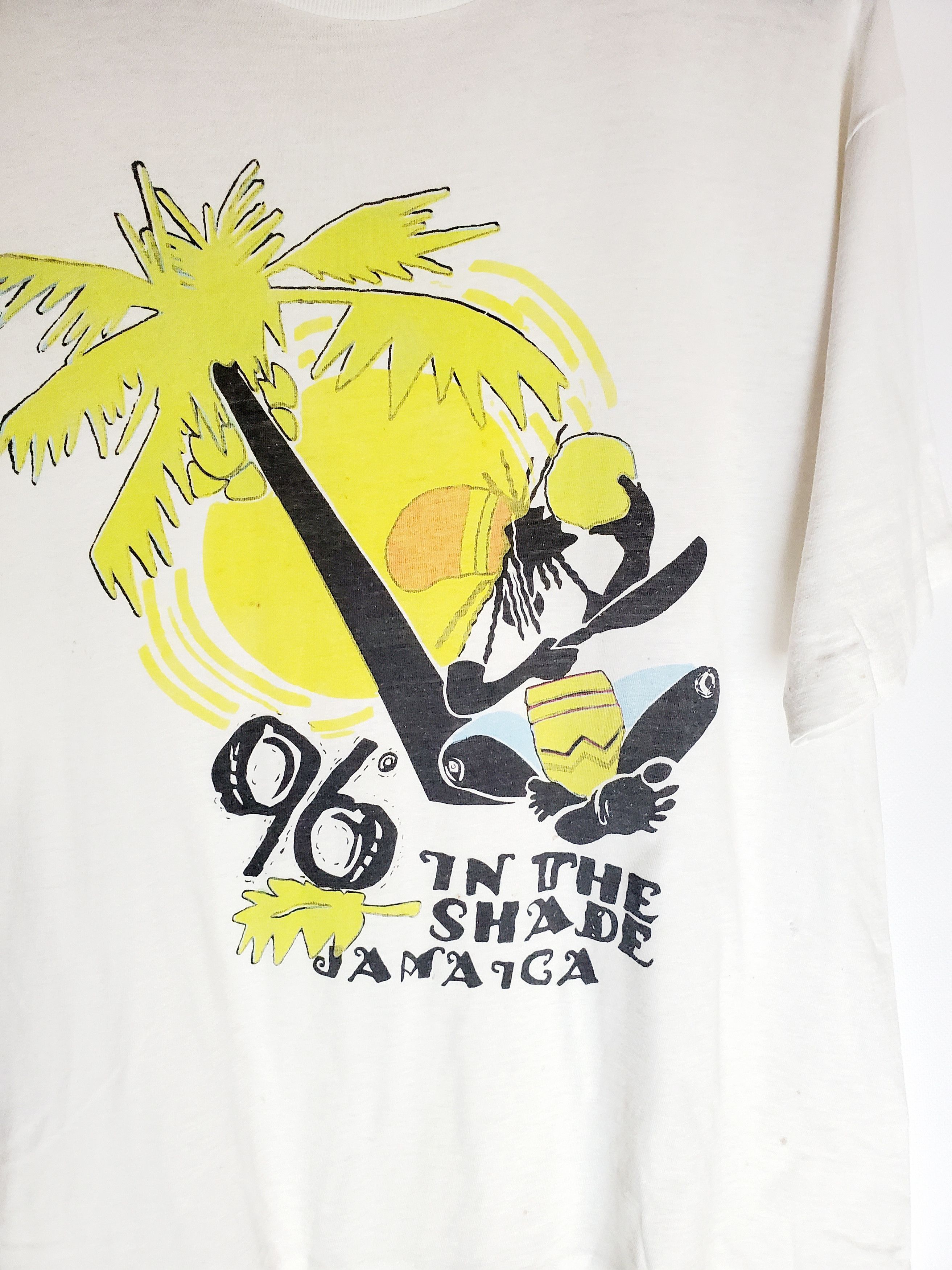 Vintage Vintage 90s in the shade Jamaica Tshirt size M Size US M / EU 48-50 / 2 - 2 Thumbnail