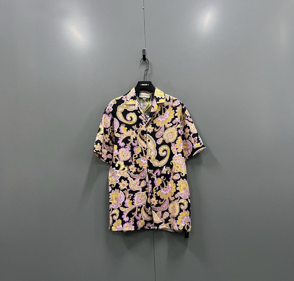 Gucci Gucci Vintage Floral All-over Print Short Sleeve Shirt J41 Size M / US 6-8 / IT 42-44 - 1 Thumbnail
