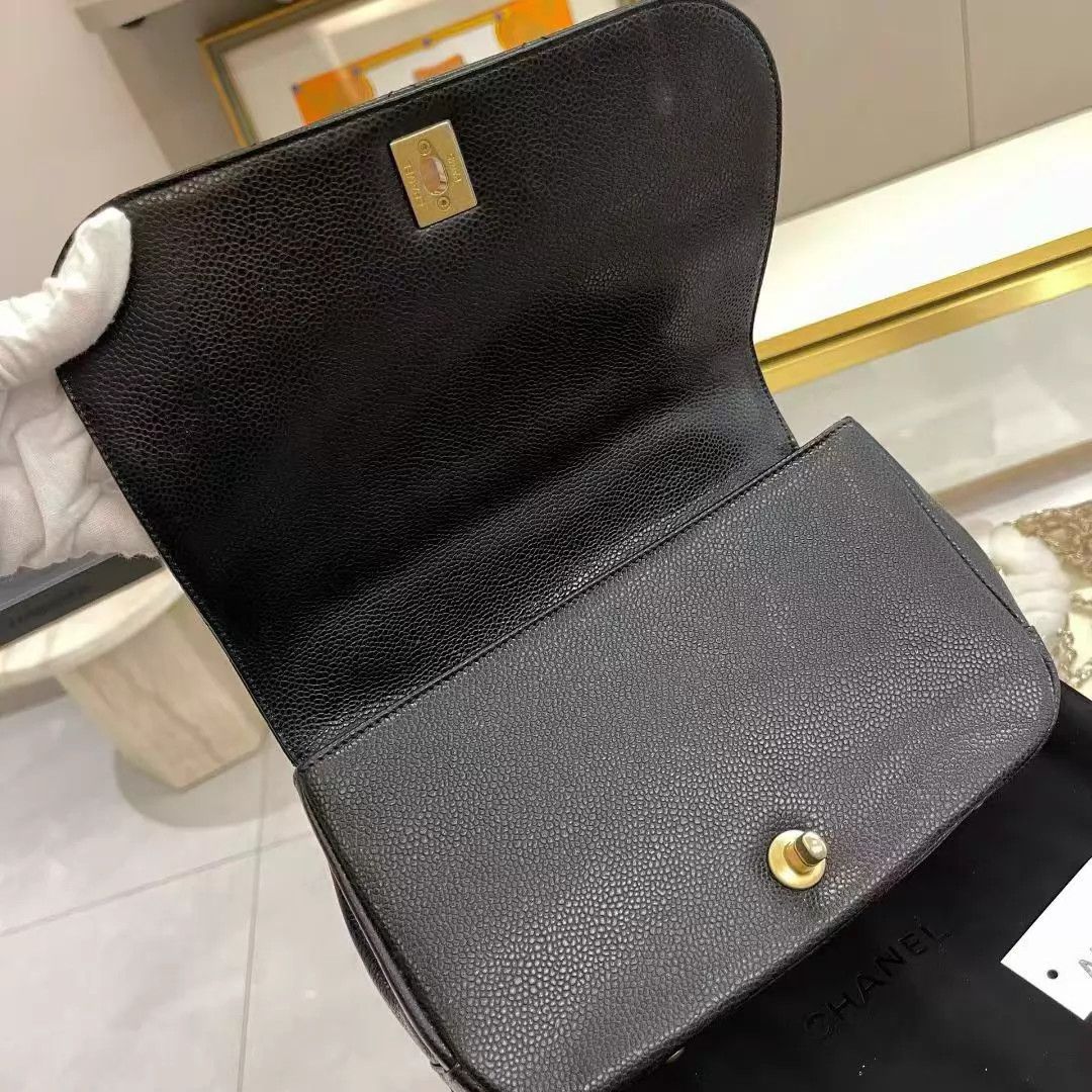 Chanel Chanel Carry Around Black & Gold Litchi 24x14x7 AK876 Size ONE SIZE - 8 Thumbnail