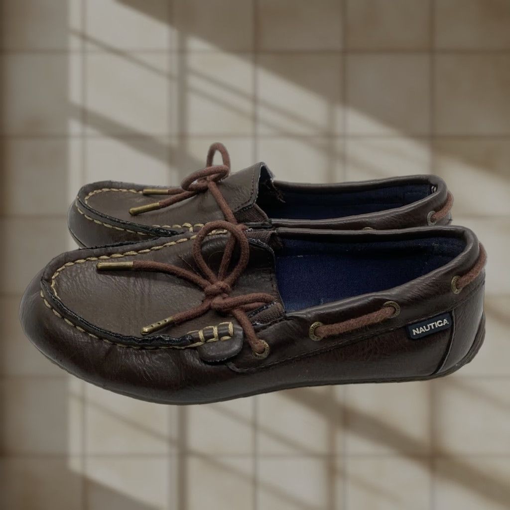 Nautica Boys Brown Leather Low Top Lace Up Boat Shoes Size 1, Men's