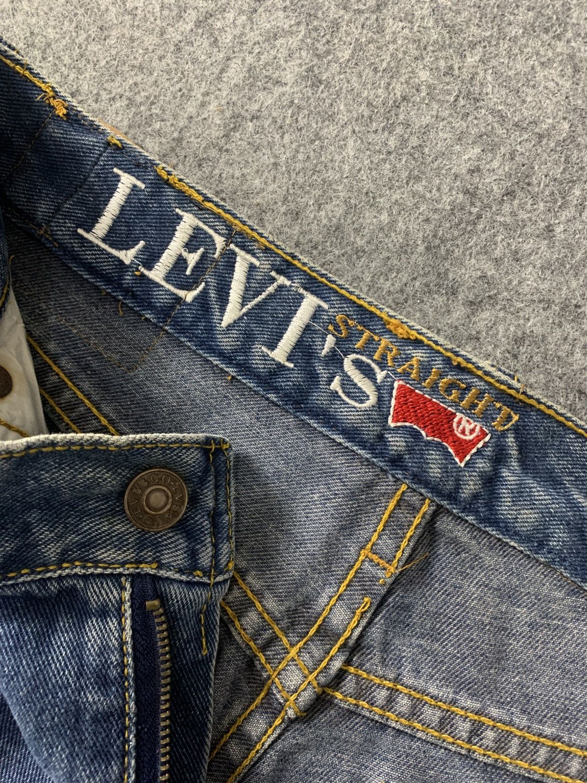 Levi's × Vintage Vintage Blue 'Levi's 505' Straight Fit Longpants Size US 33 - 8 Thumbnail