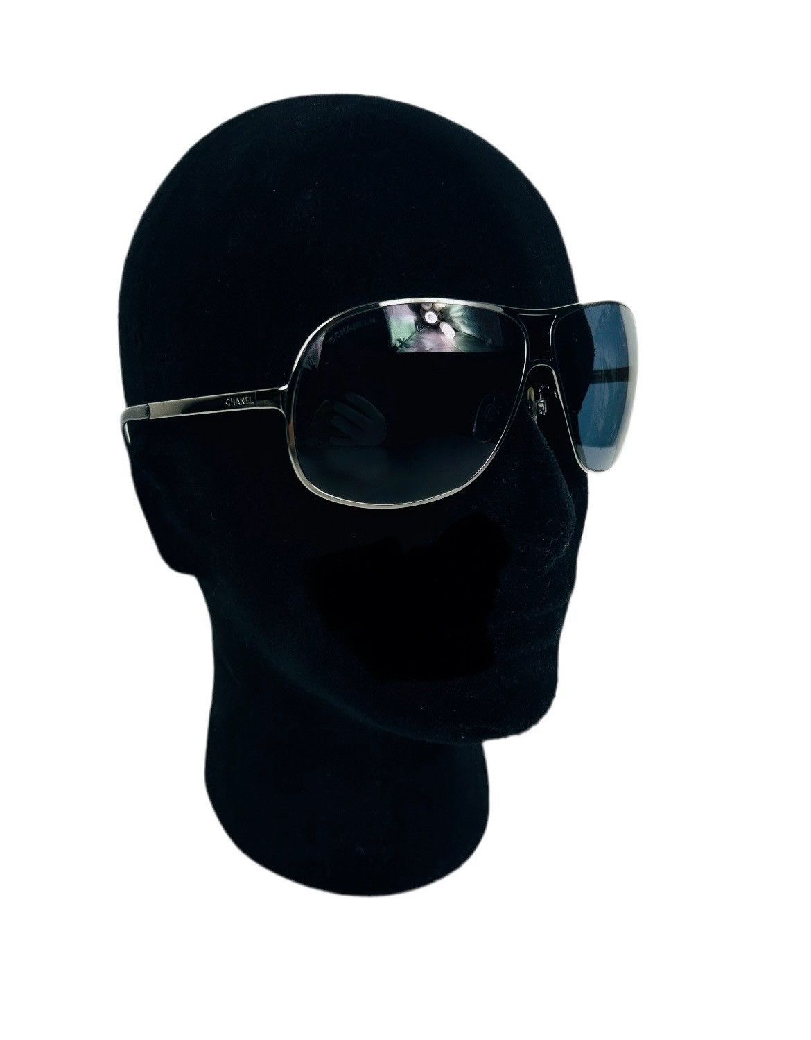 Chanel Chanel 108/87 Logo Sunglasses Size ONE SIZE - 1 Thumbnail