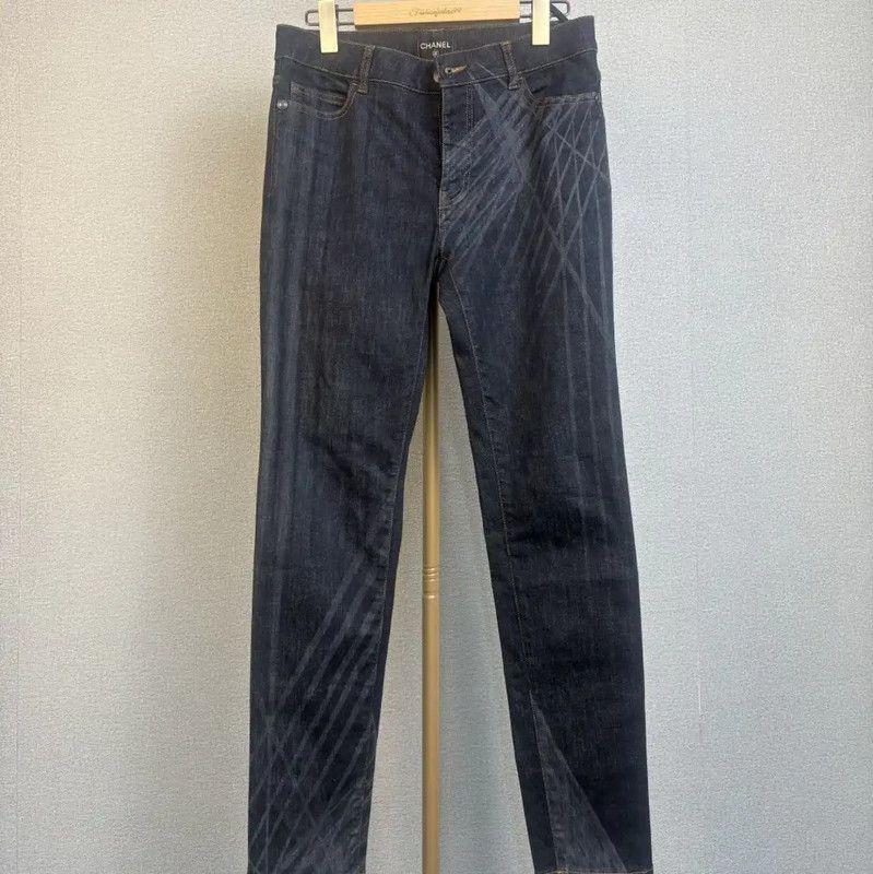 Chanel Chanel Women's Size L Dark Blue Denim Pants 0089 Size 30" / US 8 / IT 44 - 1 Thumbnail