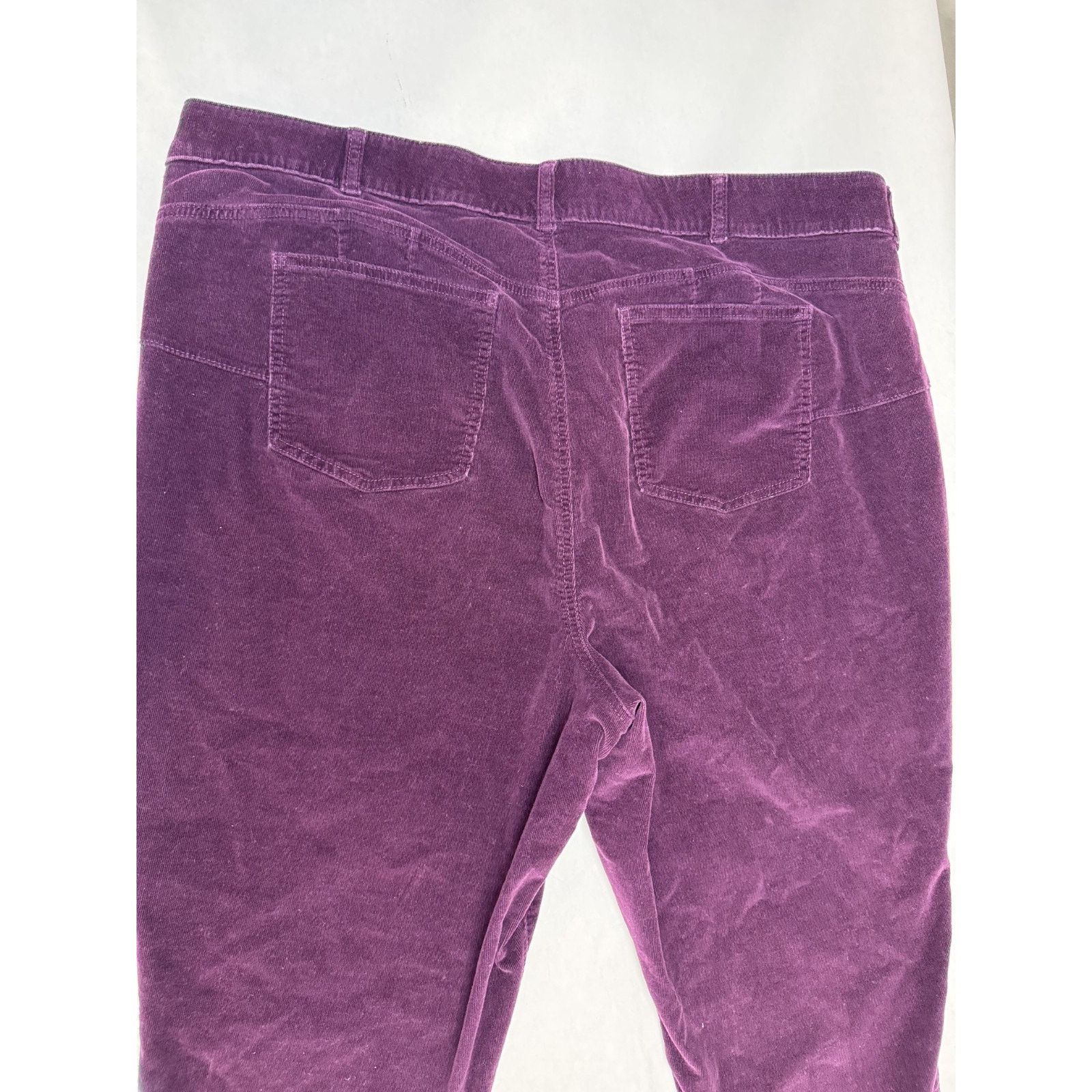 Other Torrid Bombshell Skinny Corduroy Pants 46" * 29" 28T Size 42" / US 20 - 10 Thumbnail