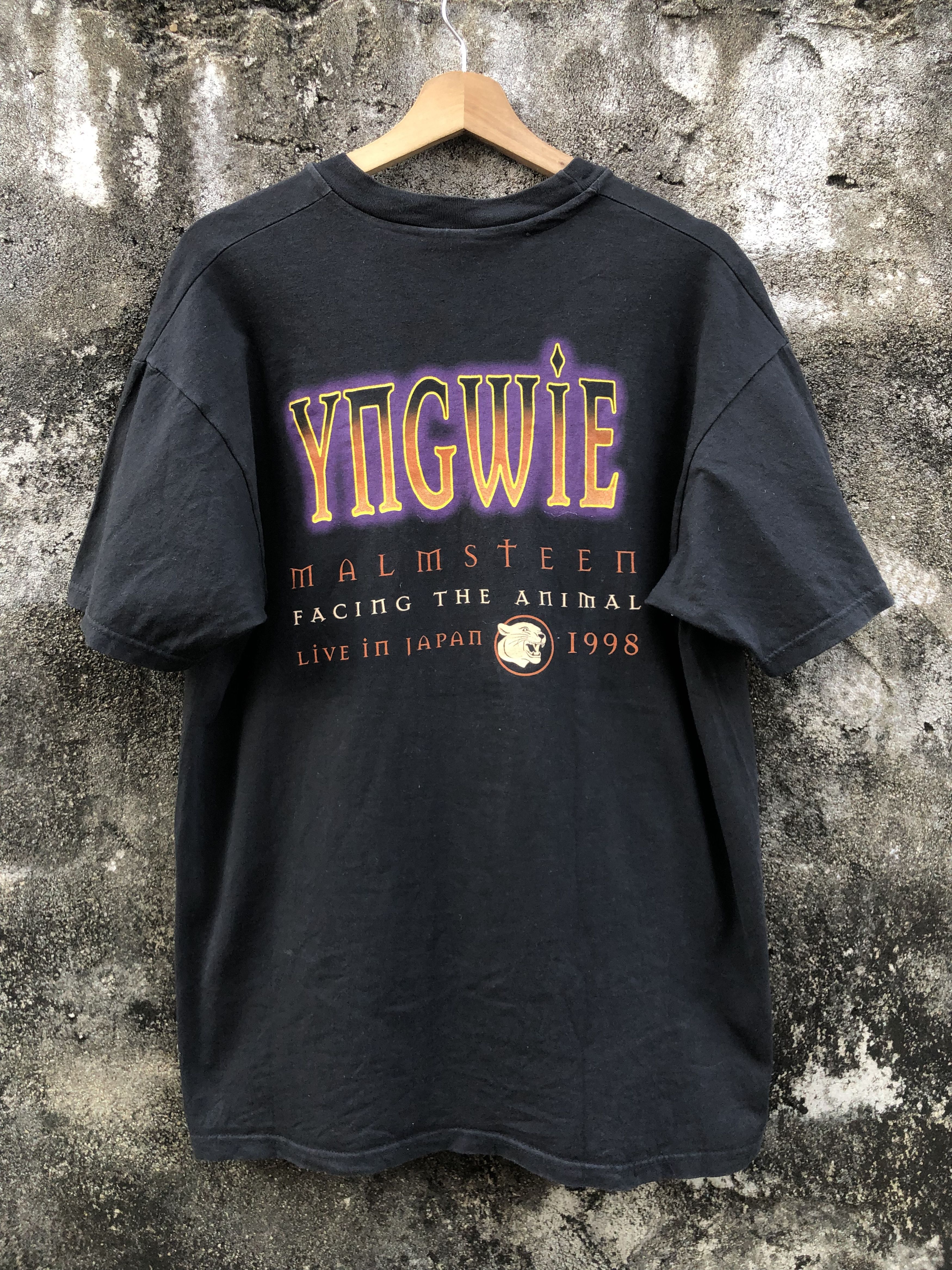 Band Tees 1990s Vintage Yngwie Malmsteen "Facing The Animal" Tshirt Size US L / EU 52-54 / 3 - 2 Thumbnail