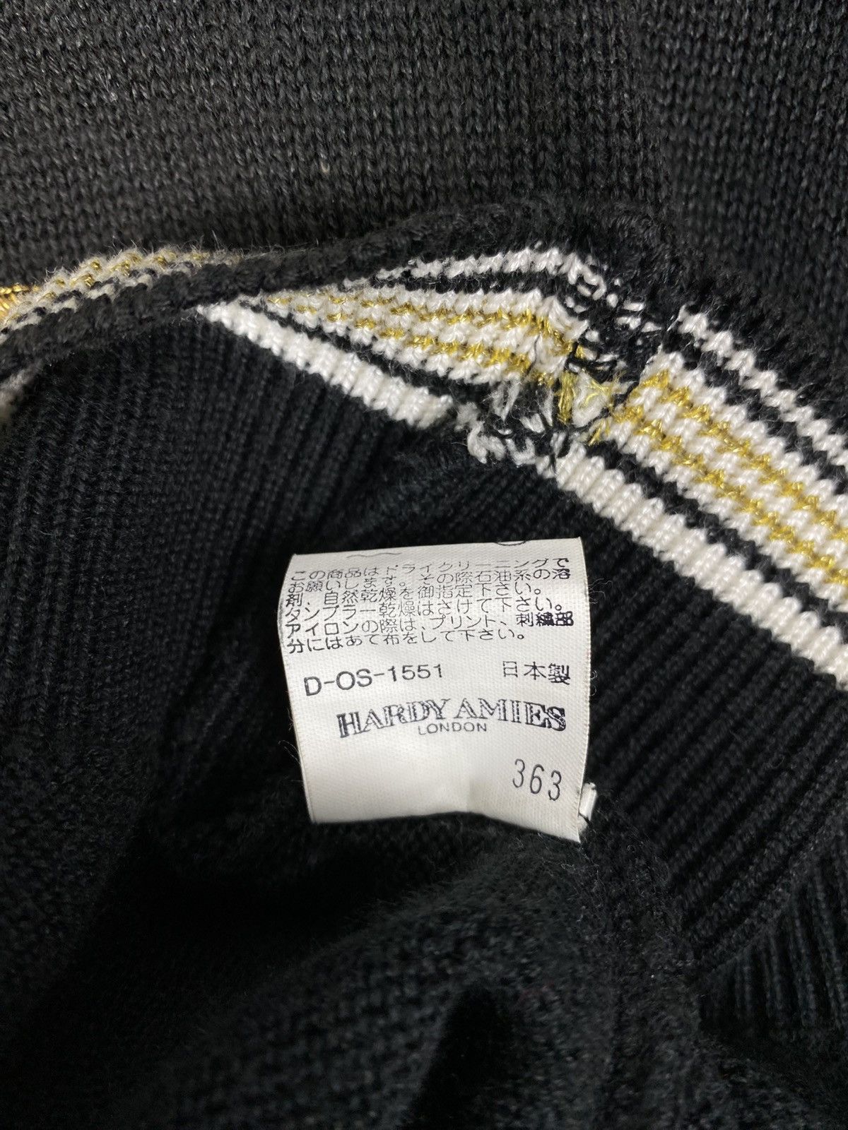 Hardy Amies Vintage Hardy Amies Perfect Design Sweatshirts Size US L / EU 52-54 / 3 - 11 Thumbnail