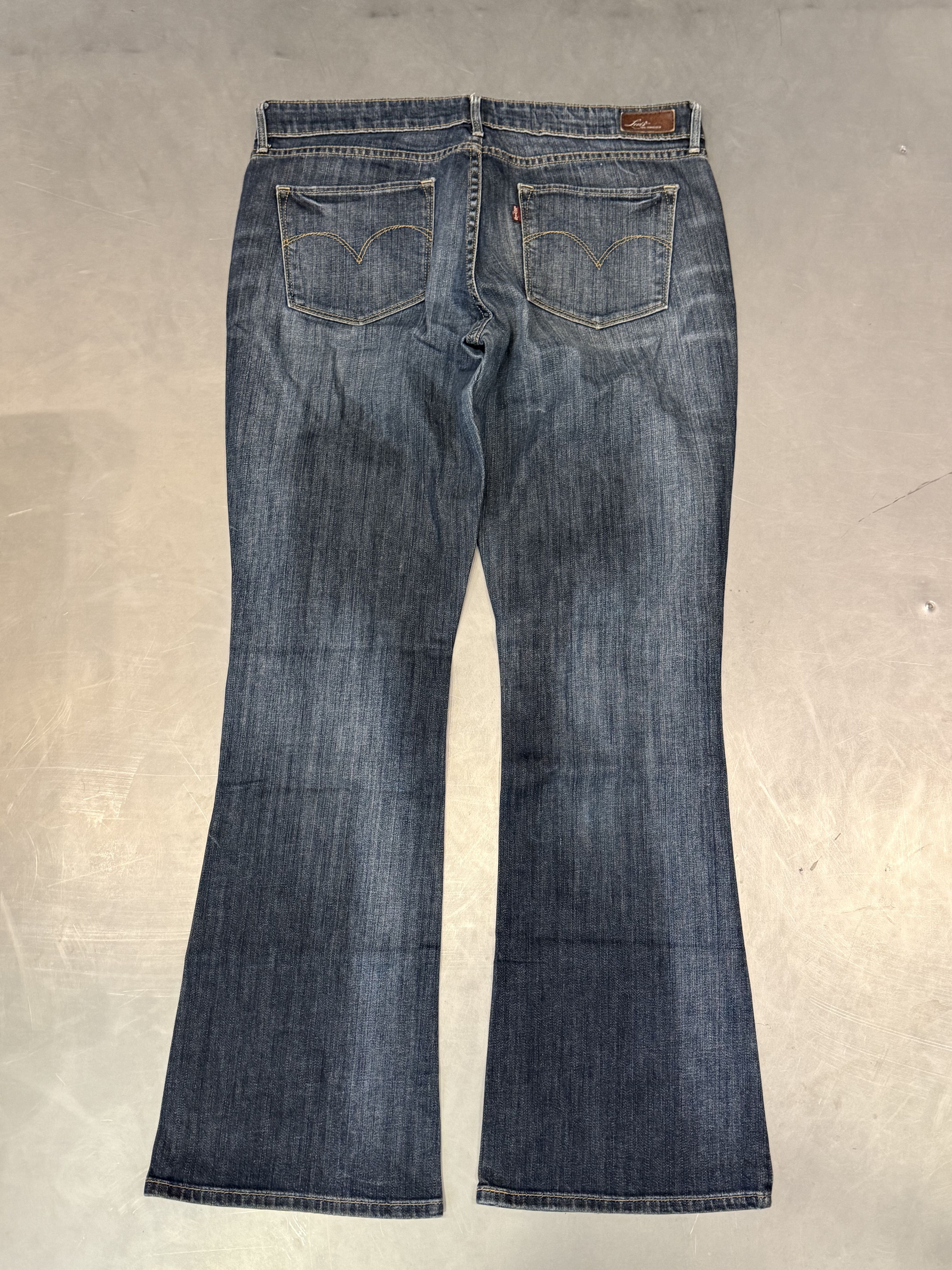 Levi's Vintage Levi's Demi Curve bell bottom flared jeans Size 31" - 2 Thumbnail