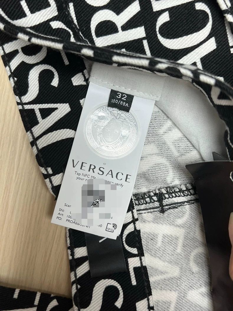 Versace Versace Men's loose full-letter logo casual jeans Size US 33 - 5 Thumbnail