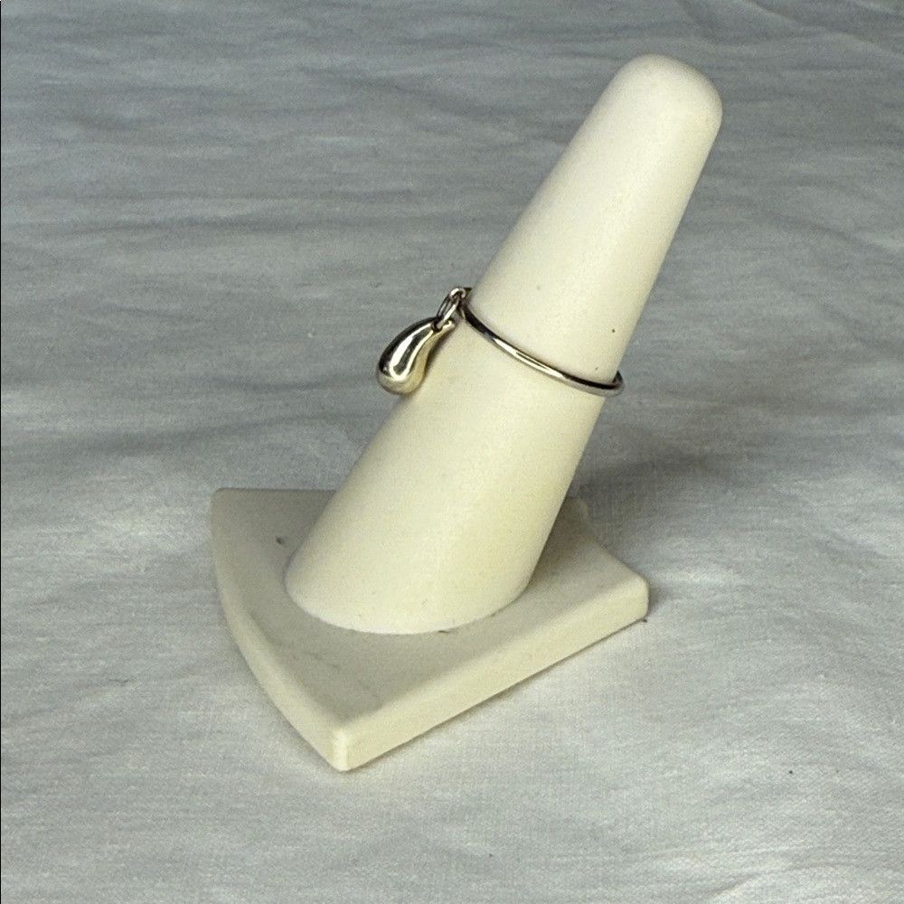 Tiffany & Co. Tiffany & Co. Elsa Peretti Teardrop Ring – Sterling Silver Size ONE SIZE - 2 Thumbnail