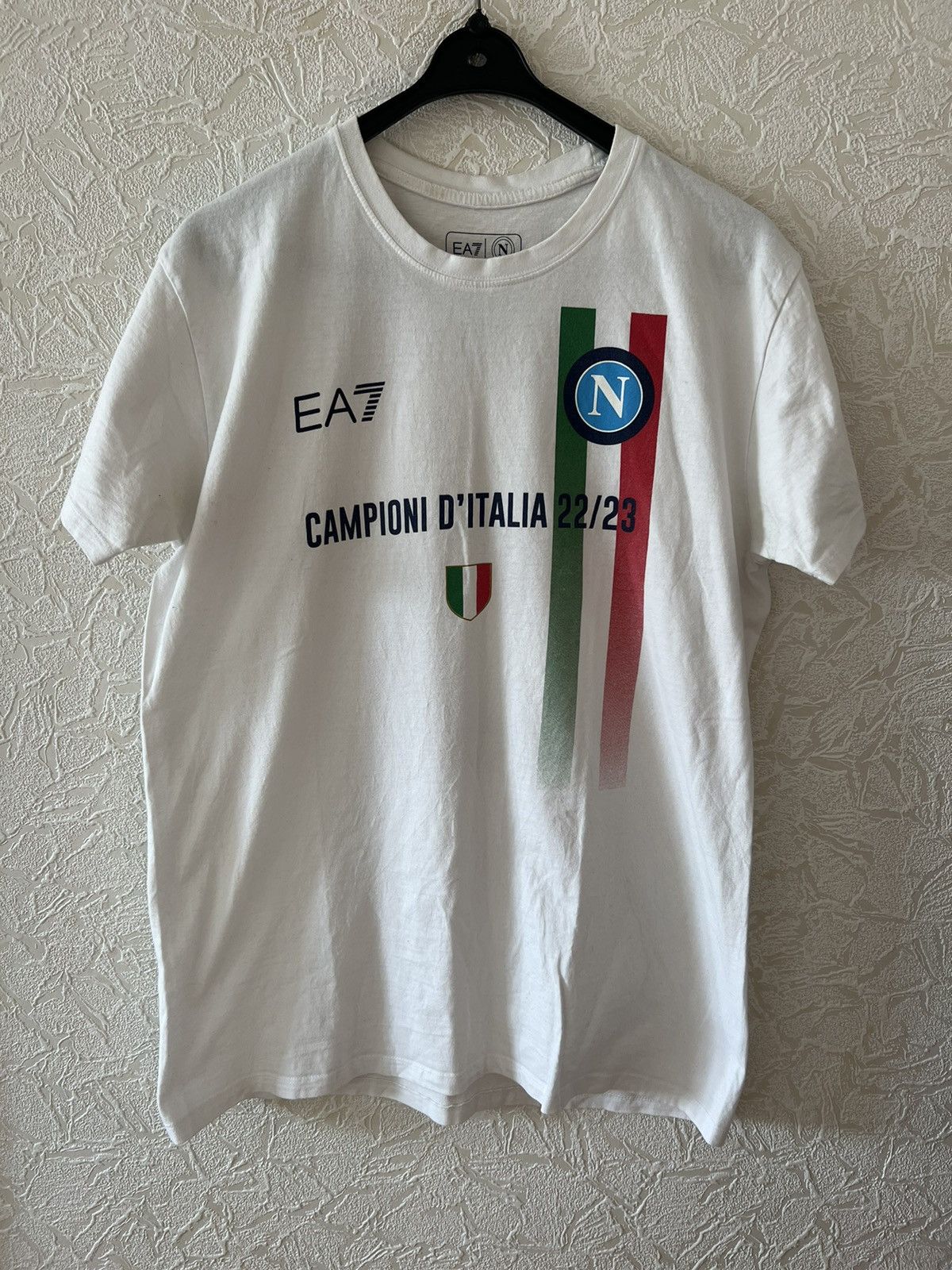 Emporio Armani EA7 Napoli 22/23 T-shirt Campioni maglia italy soccerjersey Size US L / EU 52-54 / 3 - 2 Thumbnail