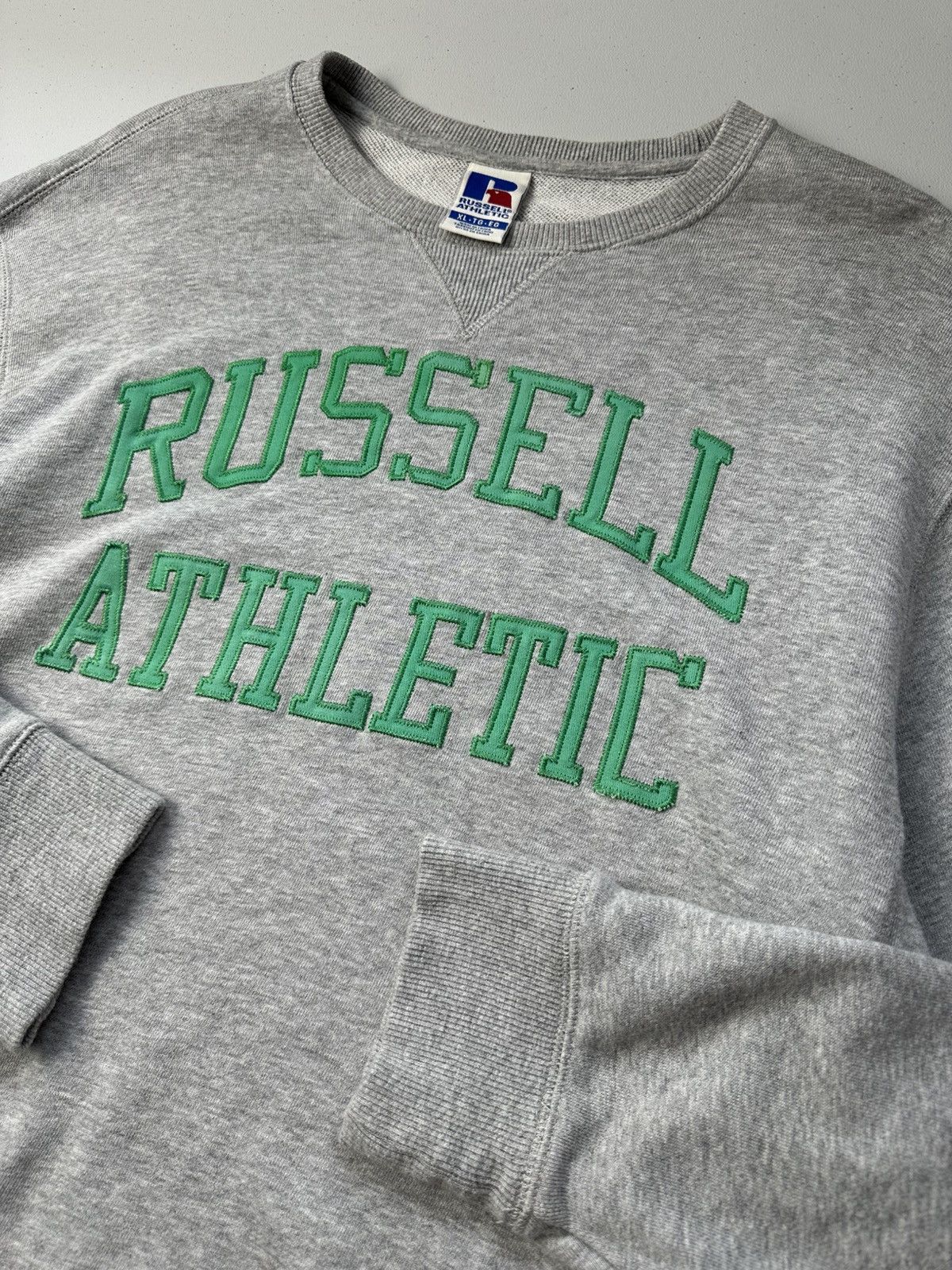 Russell Athletic Vintage Y2k Russel Athletic Box Logo Sweatshirt Size US XL / EU 56 / 4 - 7 Thumbnail