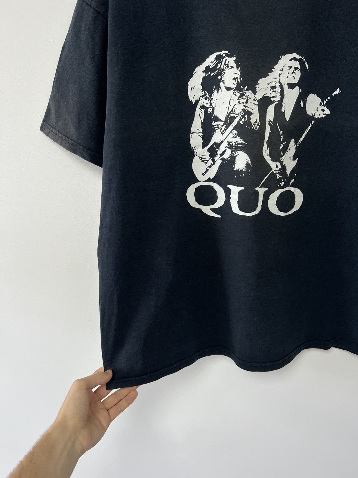 Vintage Vintage 90’s Status Quo Rock Band t shirt Big logo Black XL Size US XL / EU 56 / 4 - 8 Thumbnail