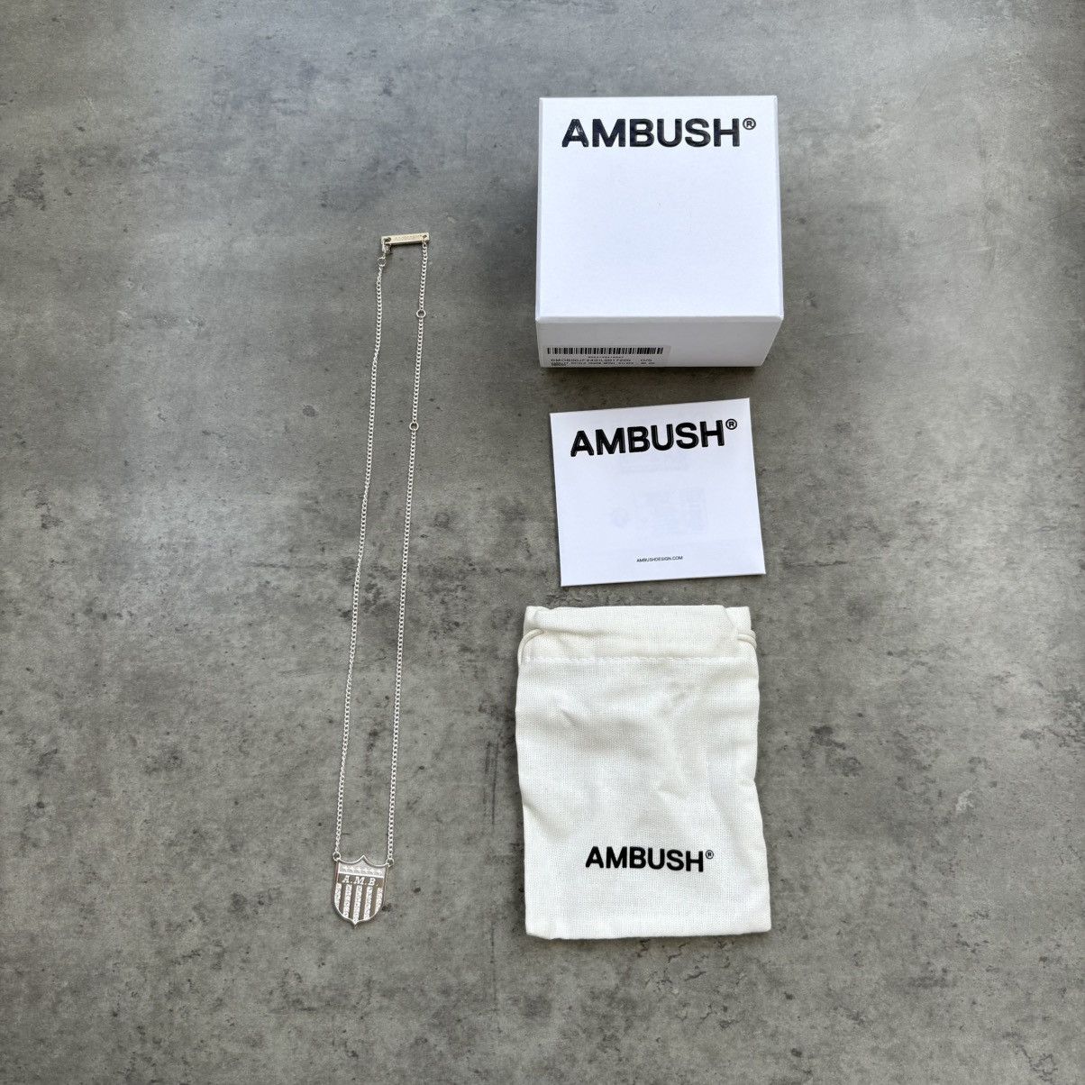 Ambush Design AMBUSH varsity shield pendant necklace made in japan Size ONE SIZE - 12 Thumbnail
