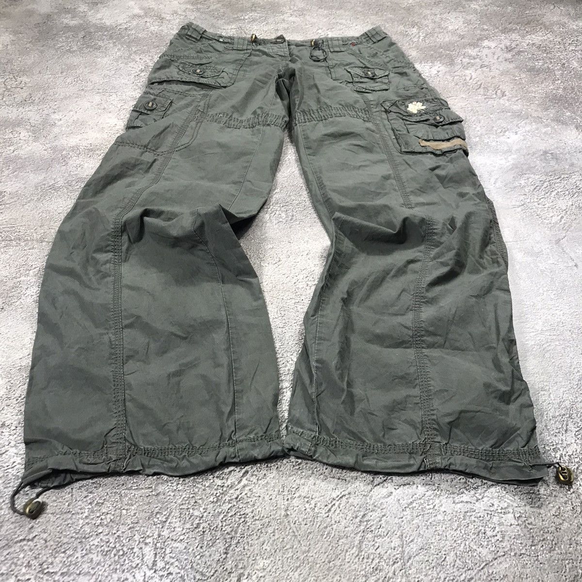 Vintage Vintage Y2K Baggy Cargo Pants Parachute Streetwear Logo 30 Size 30" / US 8 / IT 44 - 1 Thumbnail