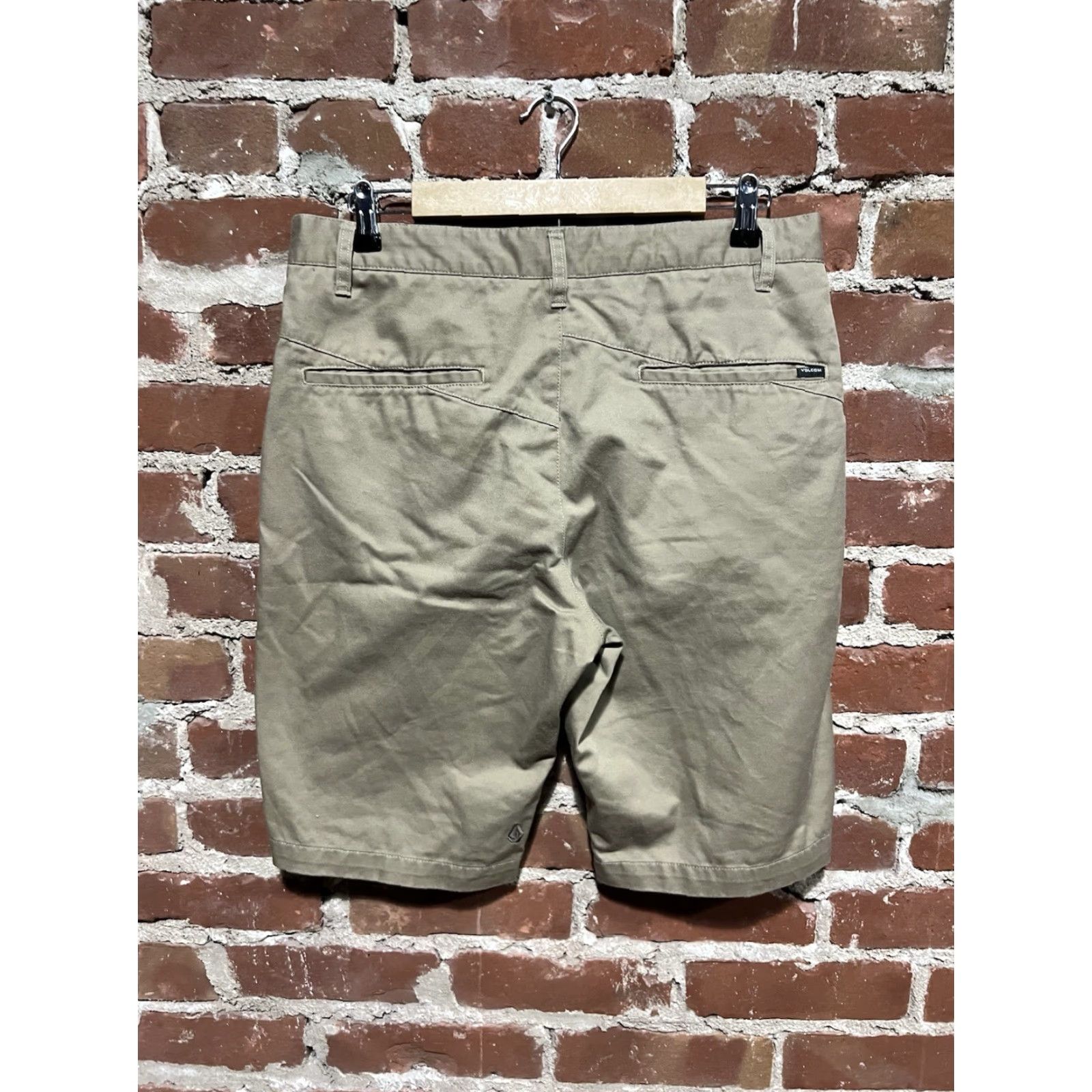 Volcom Volcom Chino Shorts Mens Beige 32 Khaki (Used) Regular Size 32 China Brand Volcom Size US 32 / EU 48 - 2 Thumbnail