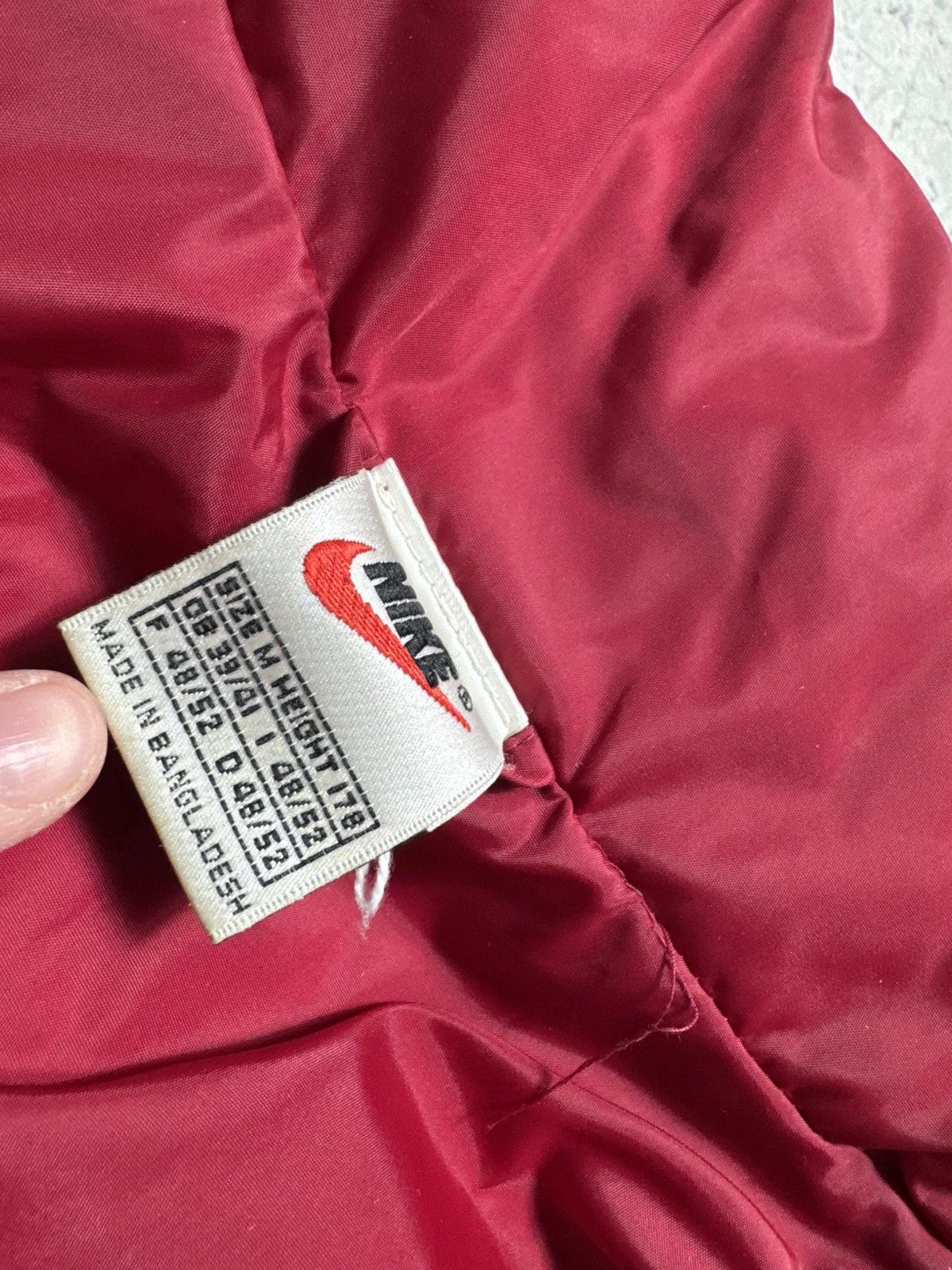 Nike Nike Vintage 90’s Big Swoosh Down Puffer Bomber Jacket Size US M / EU 48-50 / 2 - 8 Thumbnail