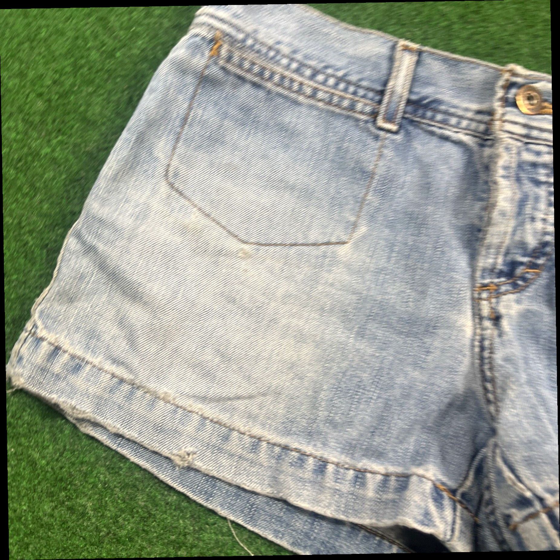 American Eagle Outfitters American Eagle Shorts Size 4 Shortie Stretch Distressed 28in Size 27" / US 4 / IT 40 - 2 Thumbnail