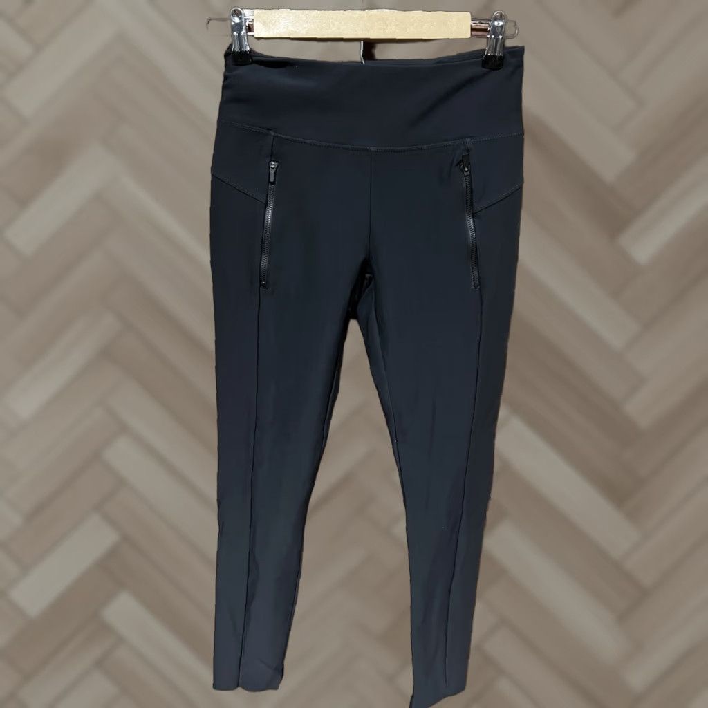 Athleta Athleta Leggings Womens XS Black Compression Activewear Size 26" / US 2 / IT 38 - 1 Thumbnail