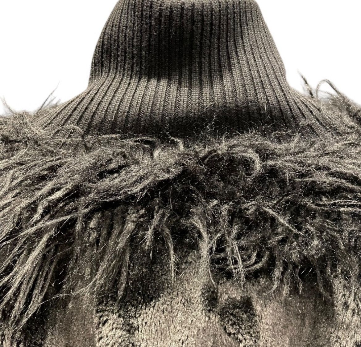 Balenciaga Balenciaga Fur Zip Up Turtleneck Knit Sweater Size US L / EU 52-54 / 3 - 7 Thumbnail