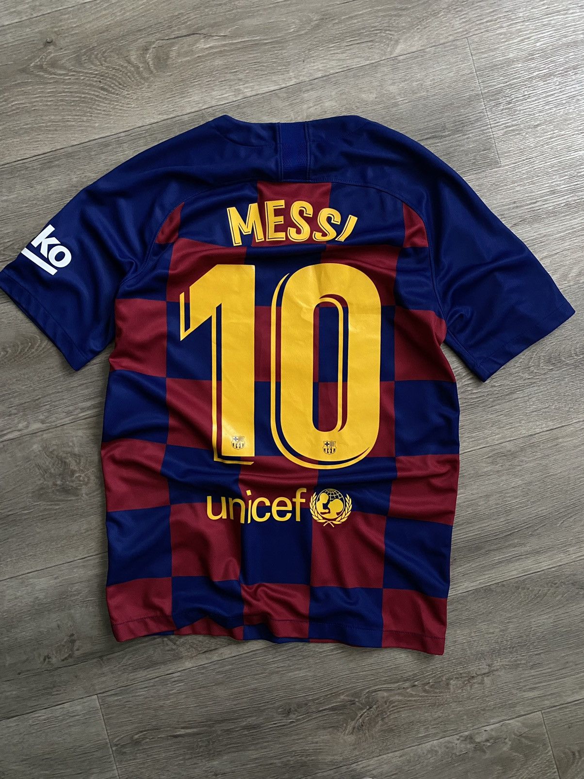 Nike 🫧Barcelona 19/20s Home Shirt Jersey Nike #10 Messi Size US S / EU 44-46 / 1 - 1 Thumbnail