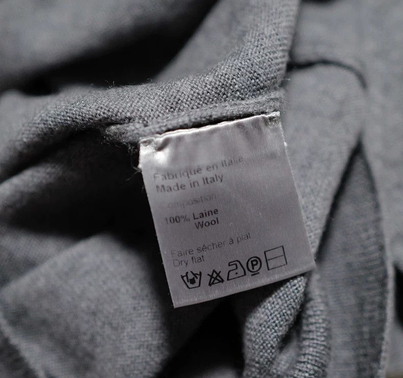 Dior Dior Classic grey V-neck wool sweater Size S / US 4 / IT 40 - 4 Thumbnail