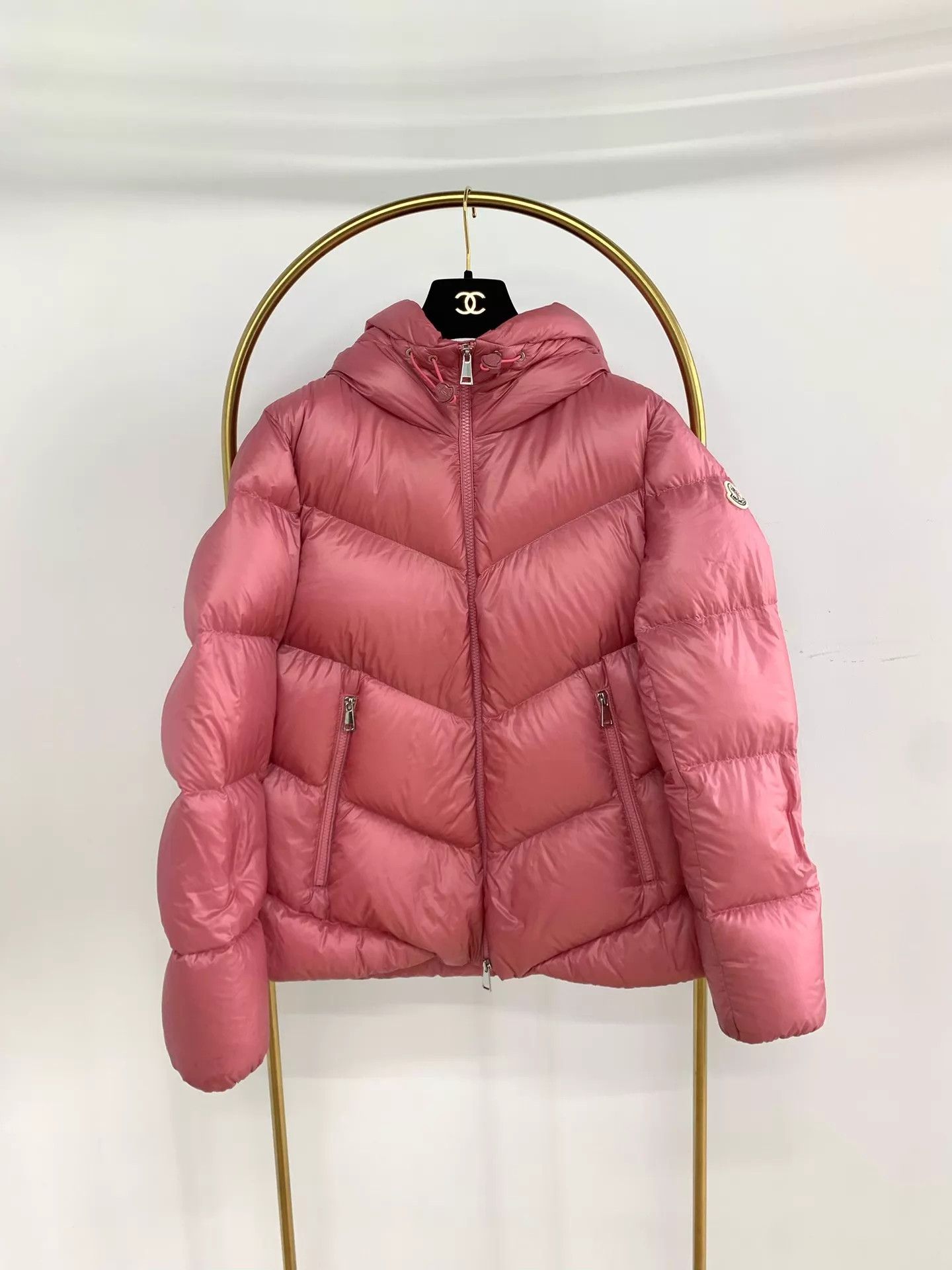 Moncler Moncler Chambon Pink Hooded Down Jacket 2 New Size XS / US 0-2 / IT 36-38 - 1 Thumbnail