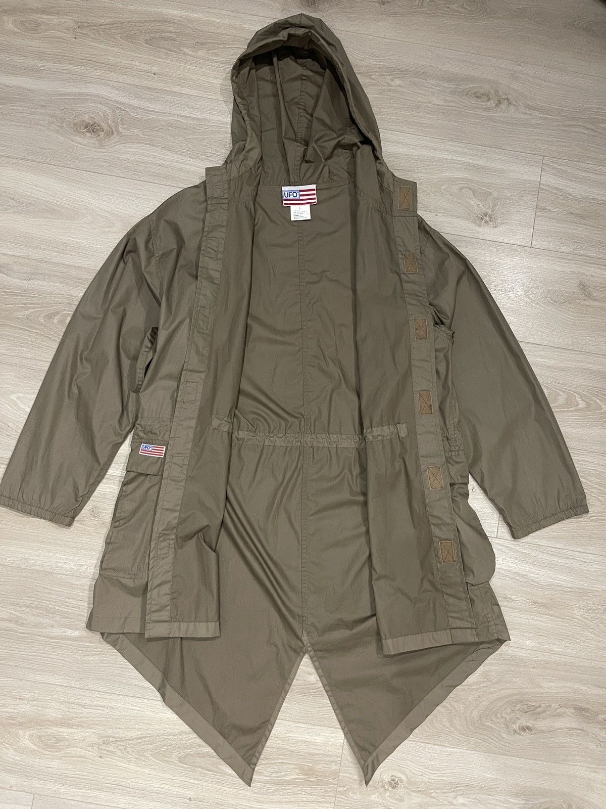 Vintage Vintage rare UFO usa Light Rain Jacket beige cloak raincoat Size US L / EU 52-54 / 3 - 7 Thumbnail