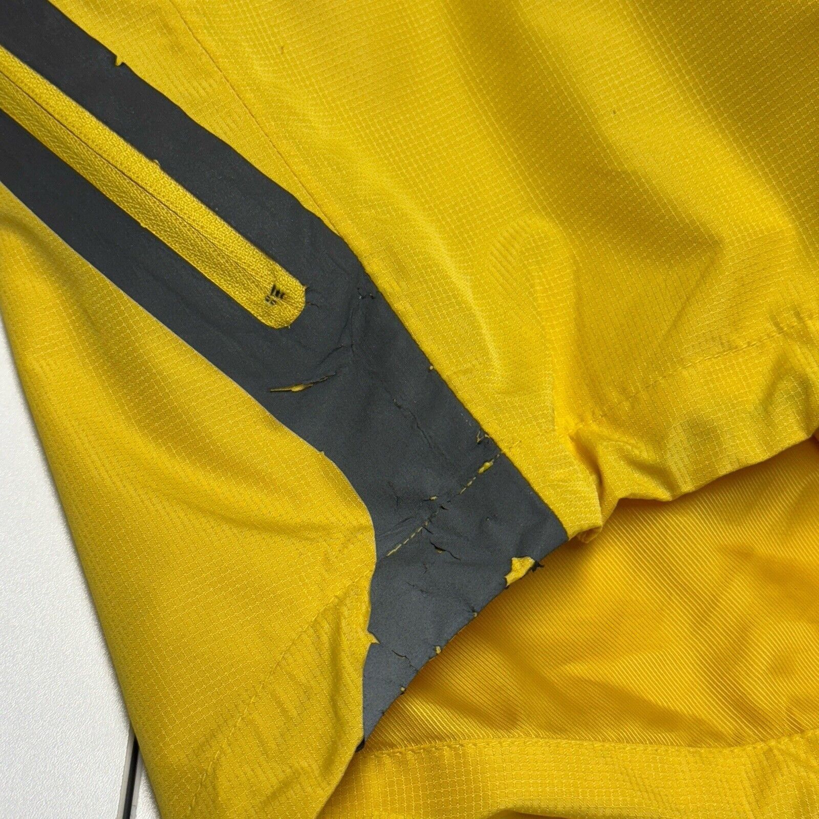 Other Slazenger Golf Jacket Mens Large Yellow Full Zip Embroidered Size US L / EU 52-54 / 3 - 7 Thumbnail