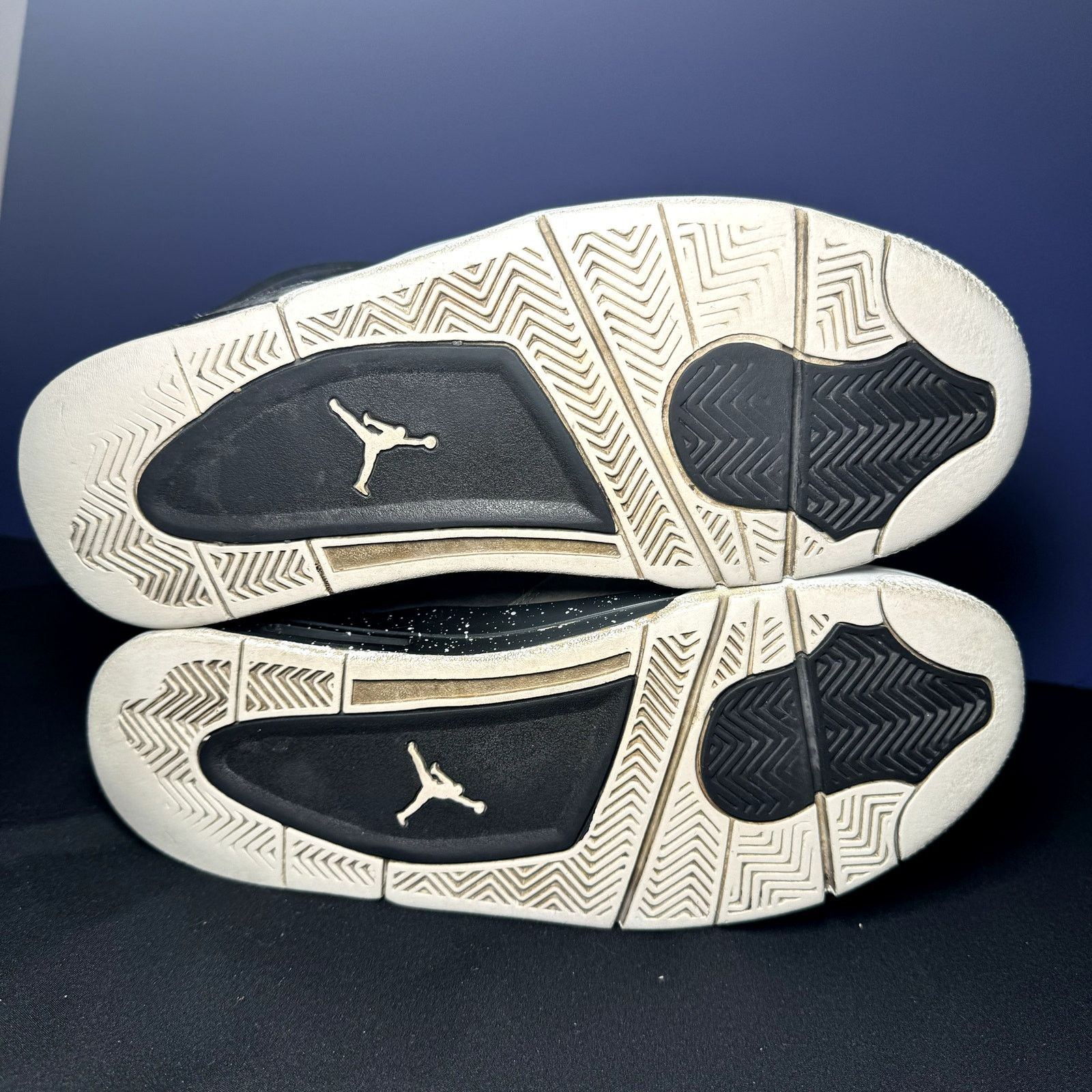 Jordan Brand × Nike Size 9.5 - Nike Air Jordan 4 Retro Fear 2013 Men's Shoes Size US 9.5 / EU 42-43 - 7 Thumbnail
