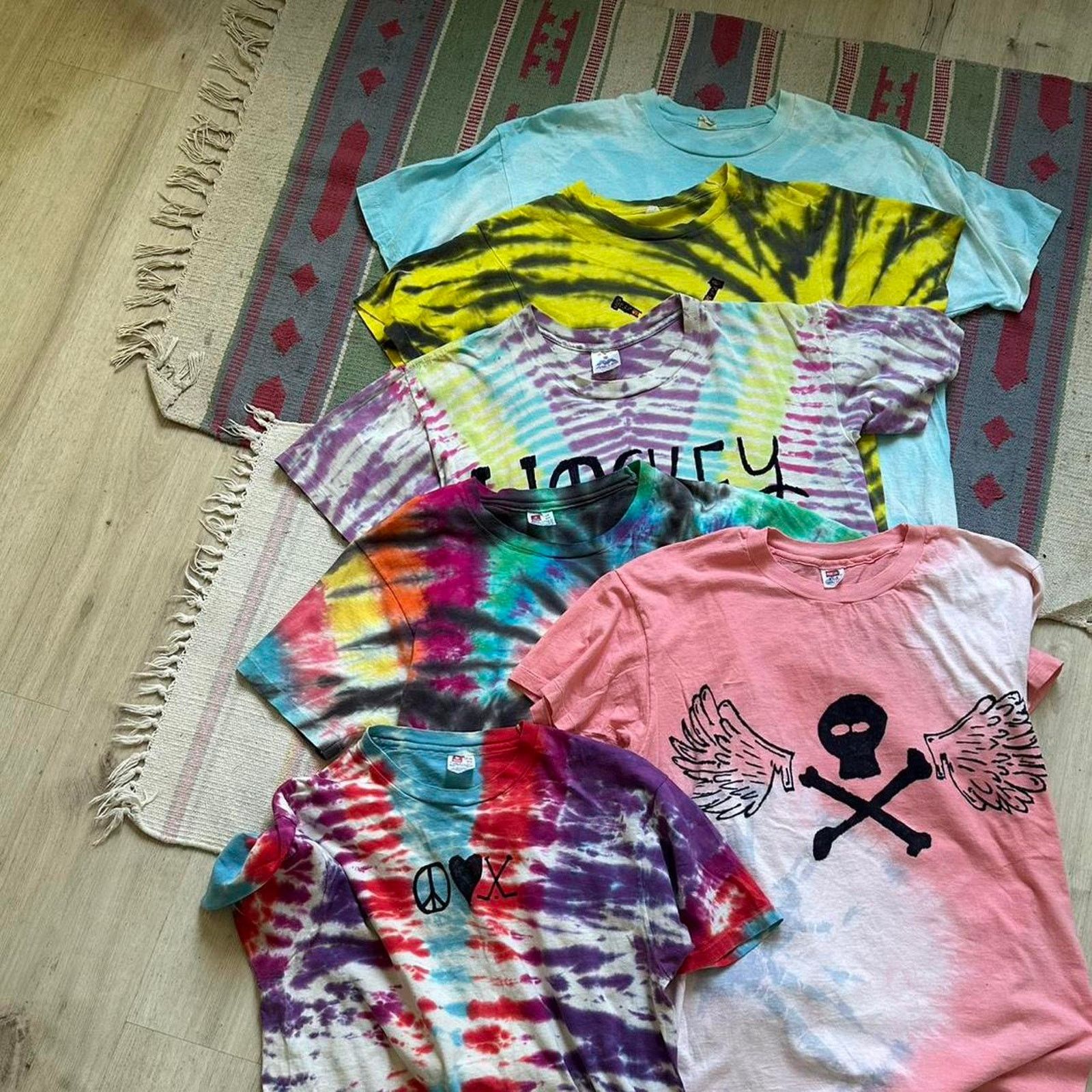 Vintage VINTAGE HAPPY HOCKEY TATTOO PEACE LOVE TIE DYE SHIRT Size US S / EU 44-46 / 1 - 5 Thumbnail