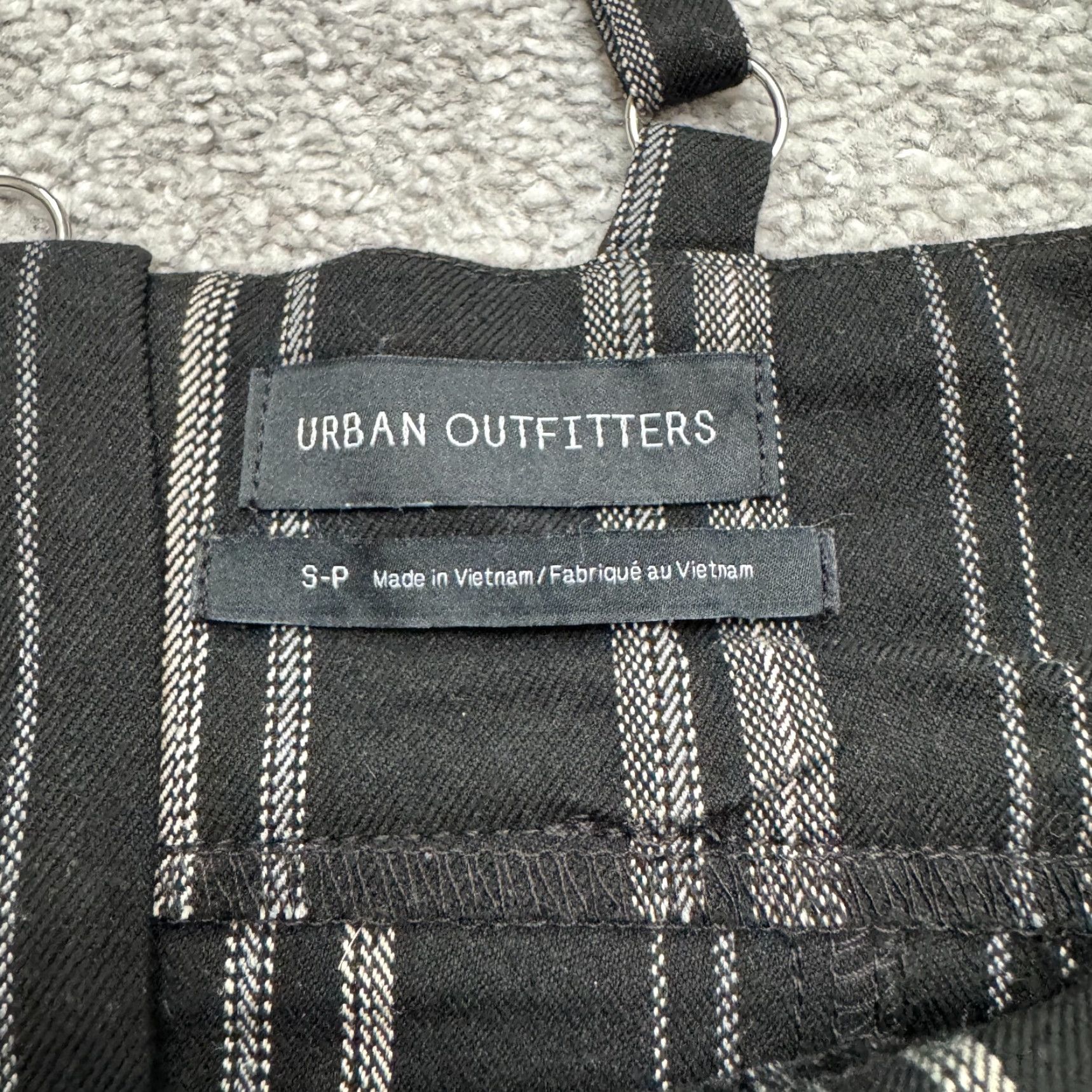 Urban Outfitters Urban Outfitters Tank Top Women's Cropped Striped Black White Sleeveless Spaghetti Strap Zip Back Size S Size S / US 4 / IT 40 - 3 Thumbnail