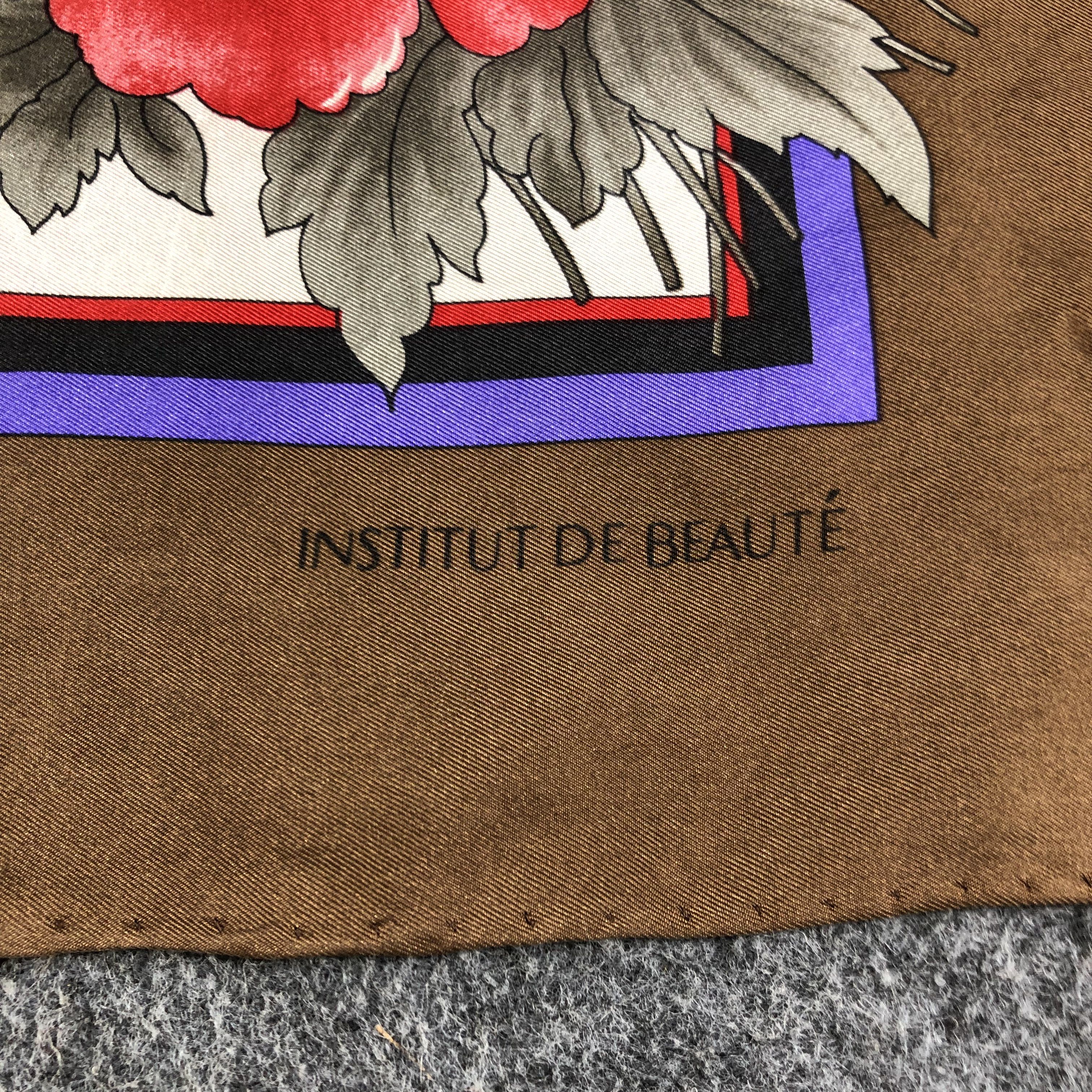 Vintage Vintage Institut De Beaute Floral Silk Scarf M678 Size ONE SIZE - 3 Thumbnail