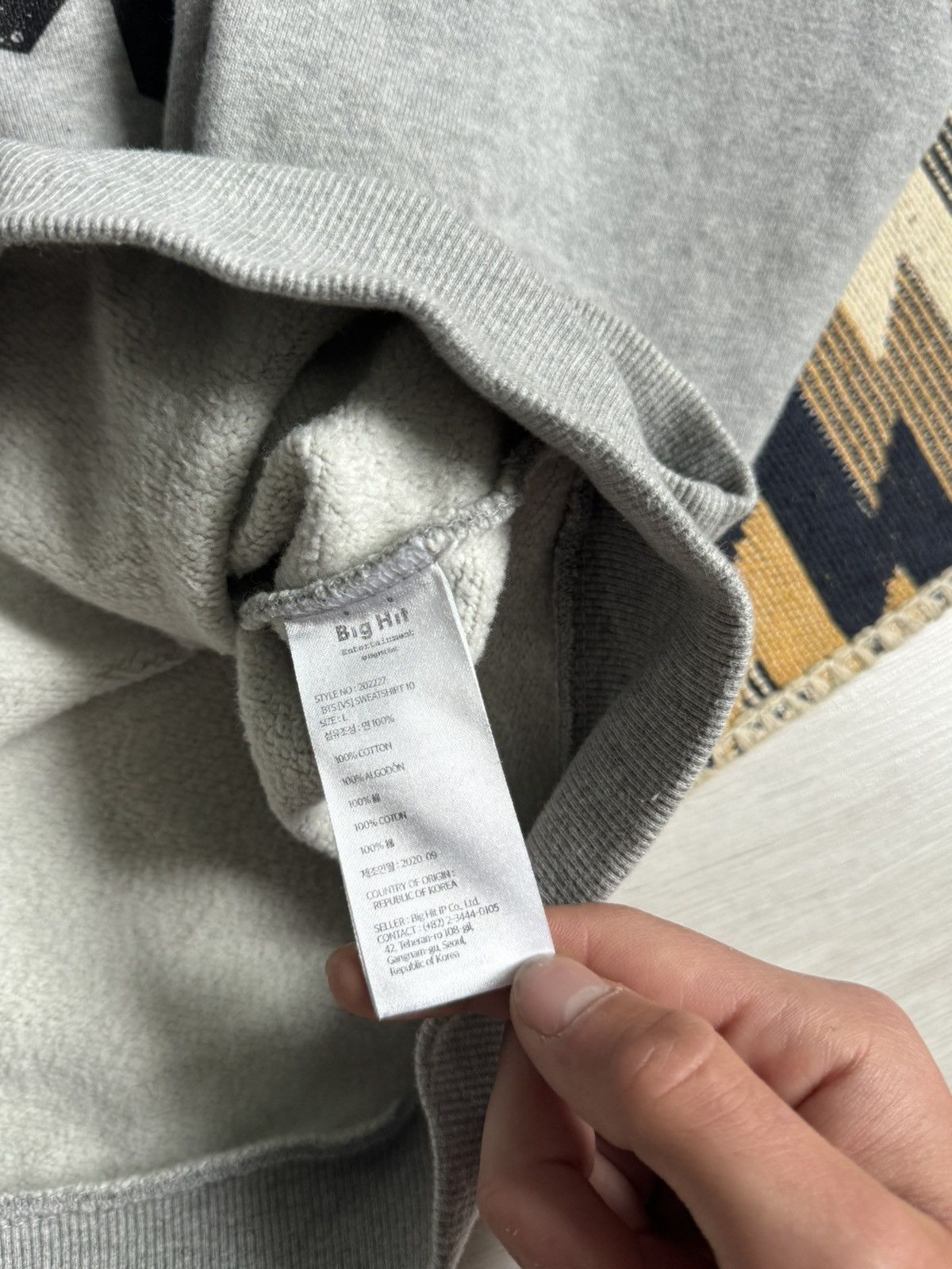 Band Tees BTS Oversized Band “Fake Love” Seeatshirt Size US L / EU 52-54 / 3 - 9 Thumbnail