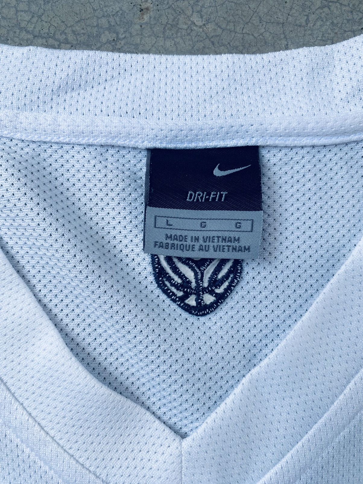 Nike Vintage Nike Center Sleeveless Jersey Size US L / EU 52-54 / 3 - 4 Thumbnail