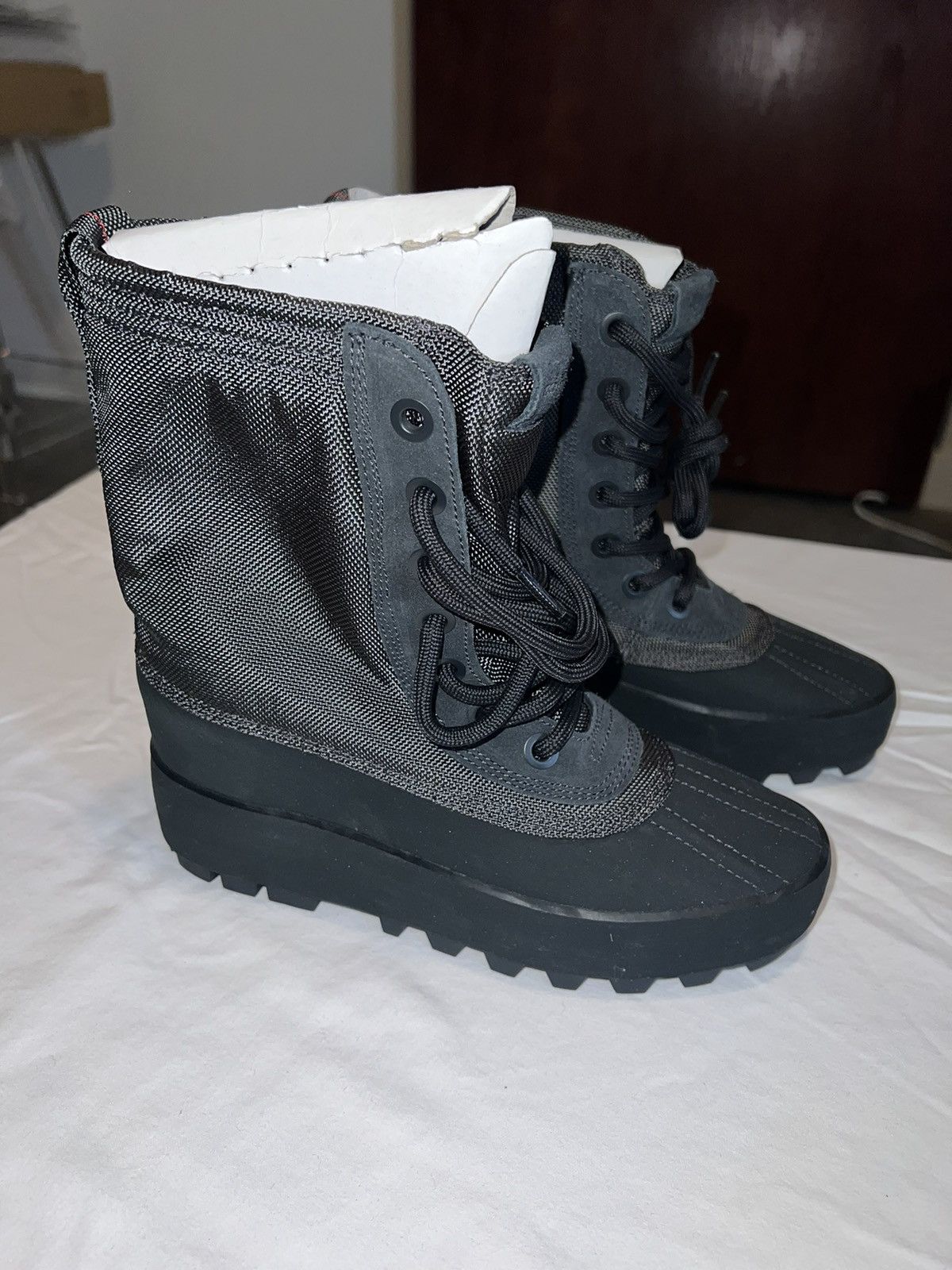 image of 2015 Adidas Yeezy Boost 950 Boots Pirate Black W Size 7, Women's