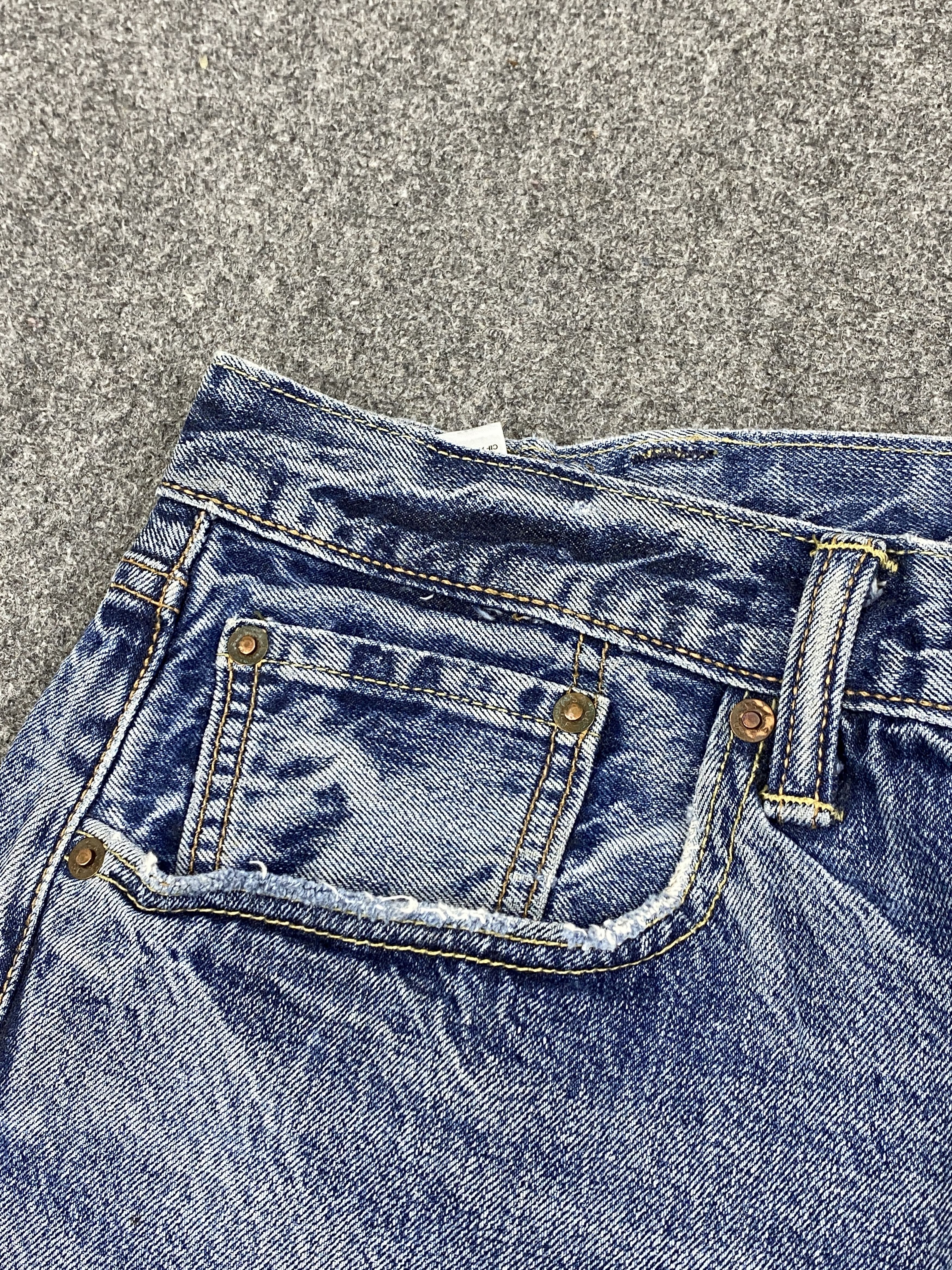 Levi's Vintage Levis 501 Distressed Jeans DP2798 Size US 38 / EU 54 - 17 Thumbnail