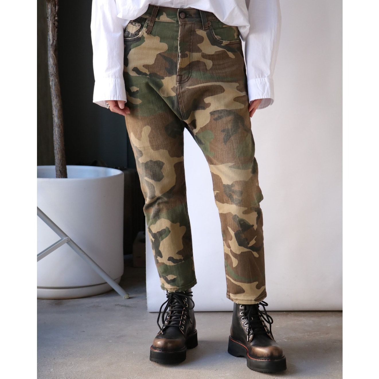 R13 Denim jeans Tailored Drop Crotch Camo Pants Size 24 - Main Image